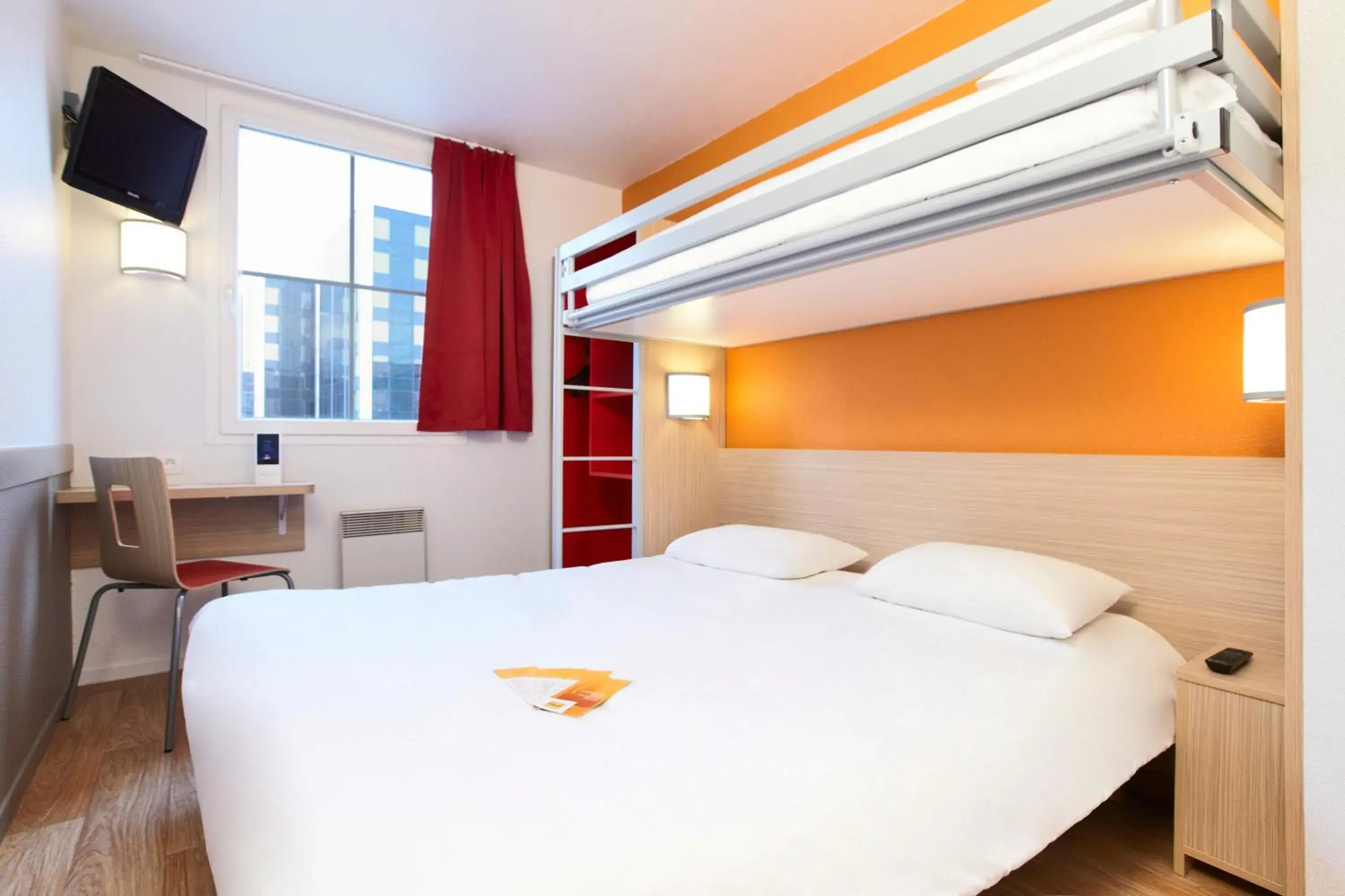 Photo of the whole room, Bed in Premiere Classe Paris Ouest - Pont de Suresnes Hotel