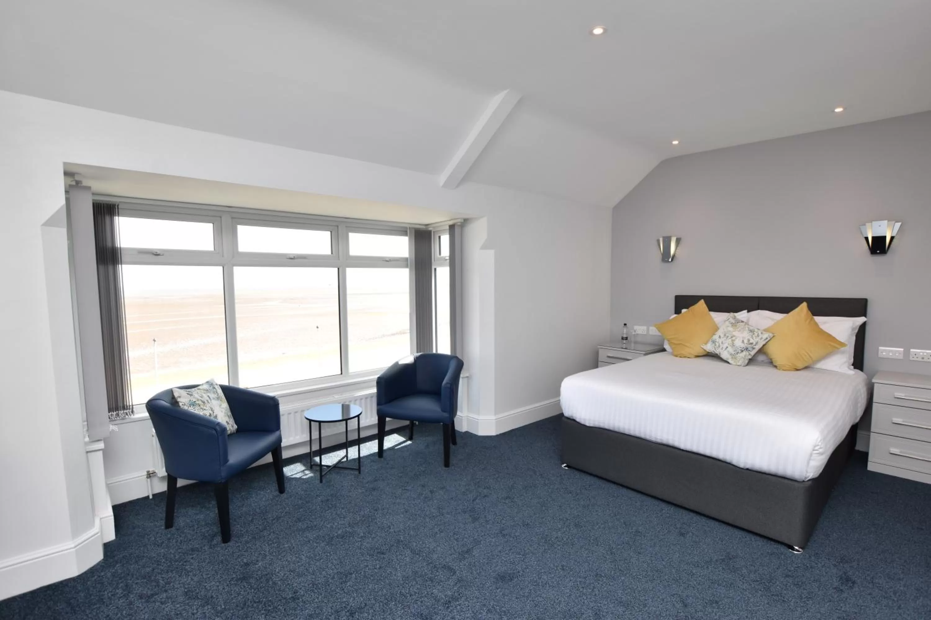 Bed in Kingsway Hotel.