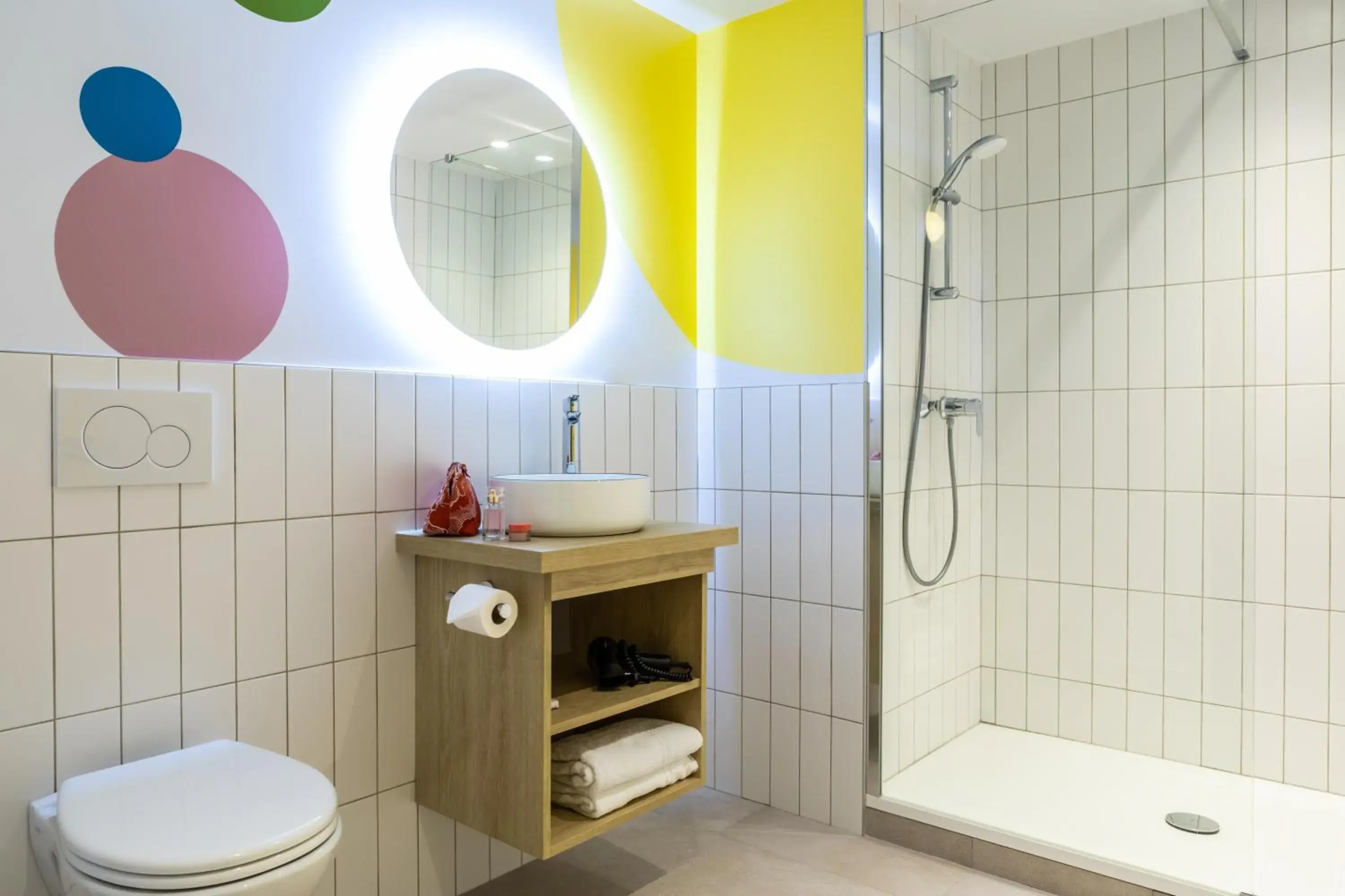 Shower, Bathroom in Campanile Paris - Saint-Denis Quai-De-St Ouen