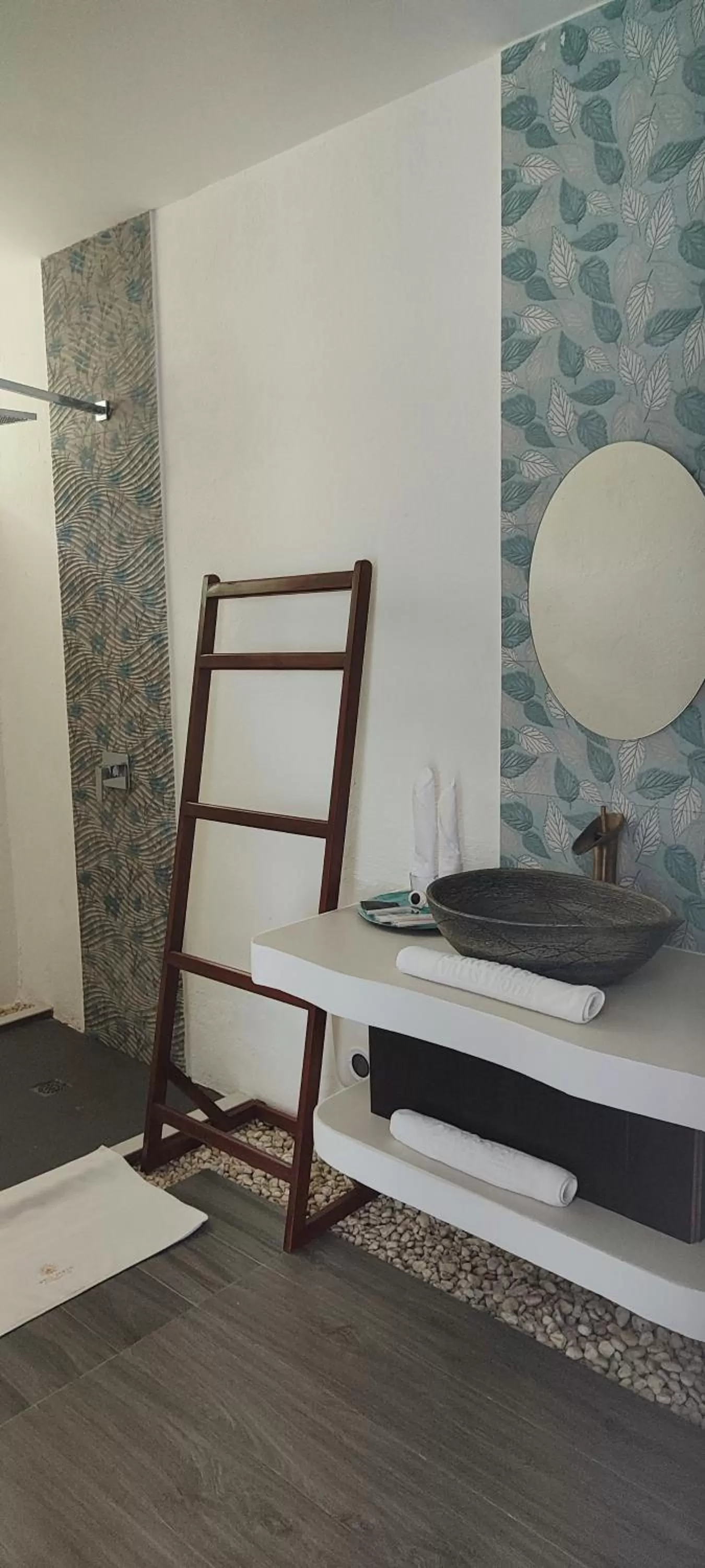 Bathroom in Carpe Diem Villas & Resort