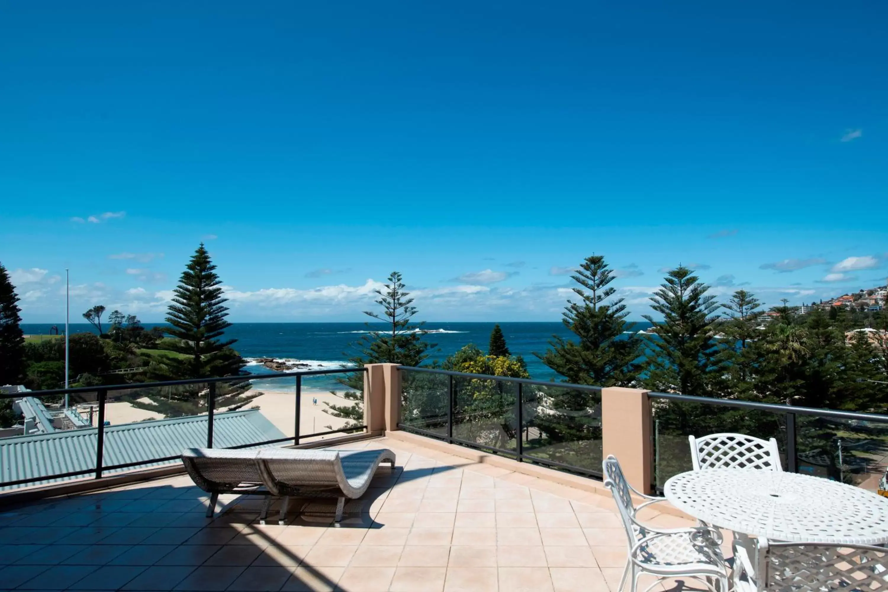 Balcony/Terrace, Sea View in Coogee Sands Hotel & Apartments