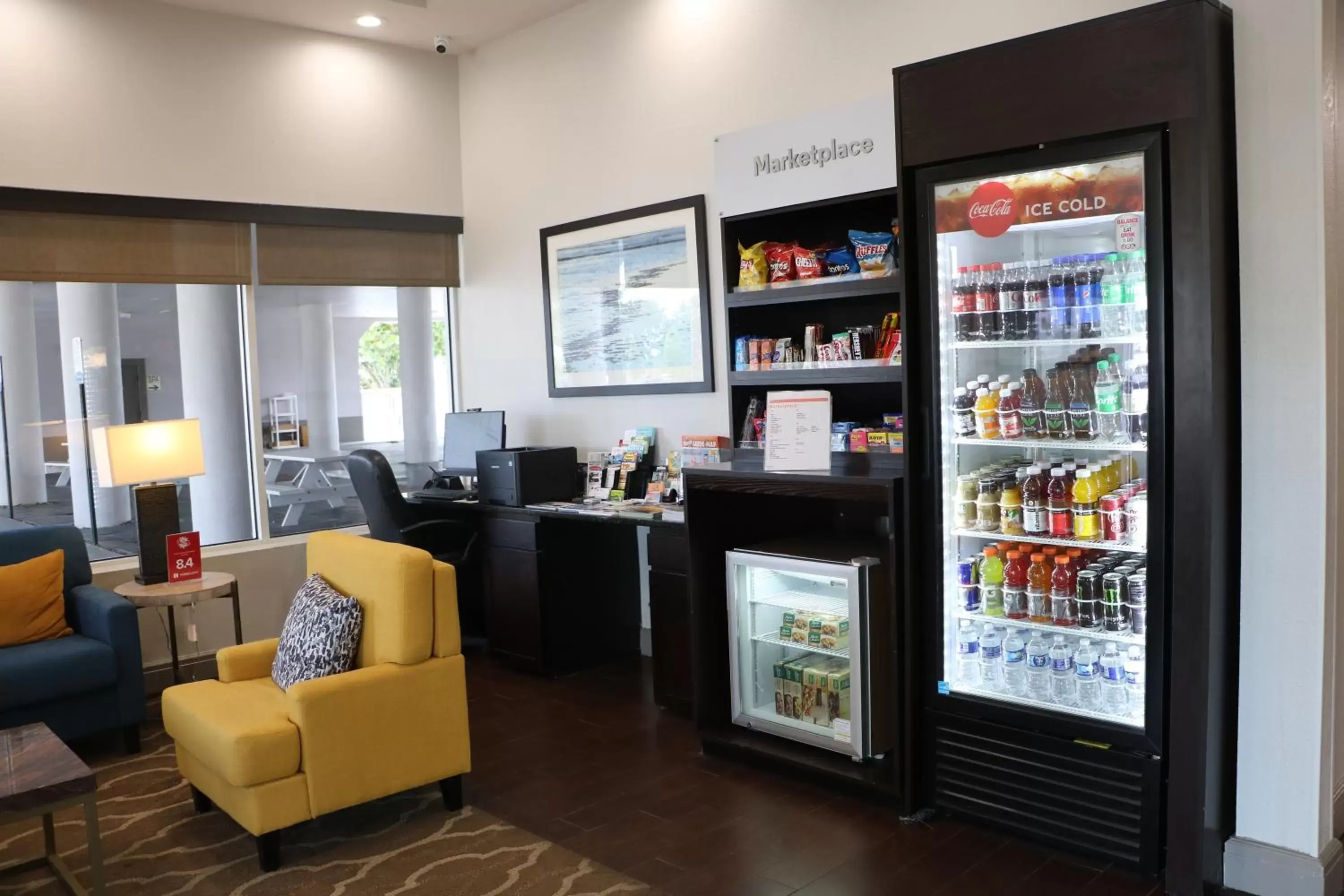 Lobby or reception in Comfort Suites Clearwater - Dunedin