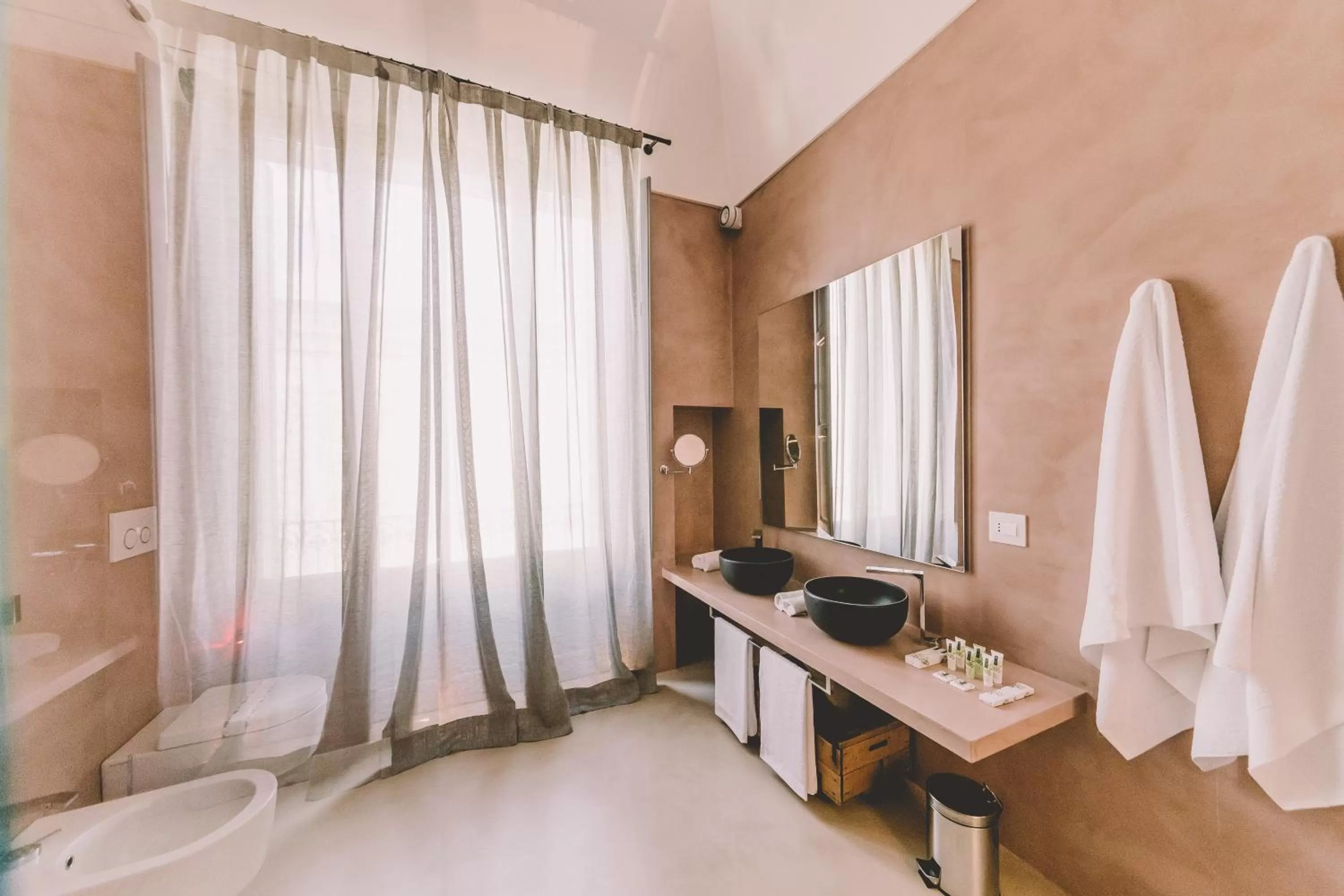 Bathroom, Room Photo in Cinquevite