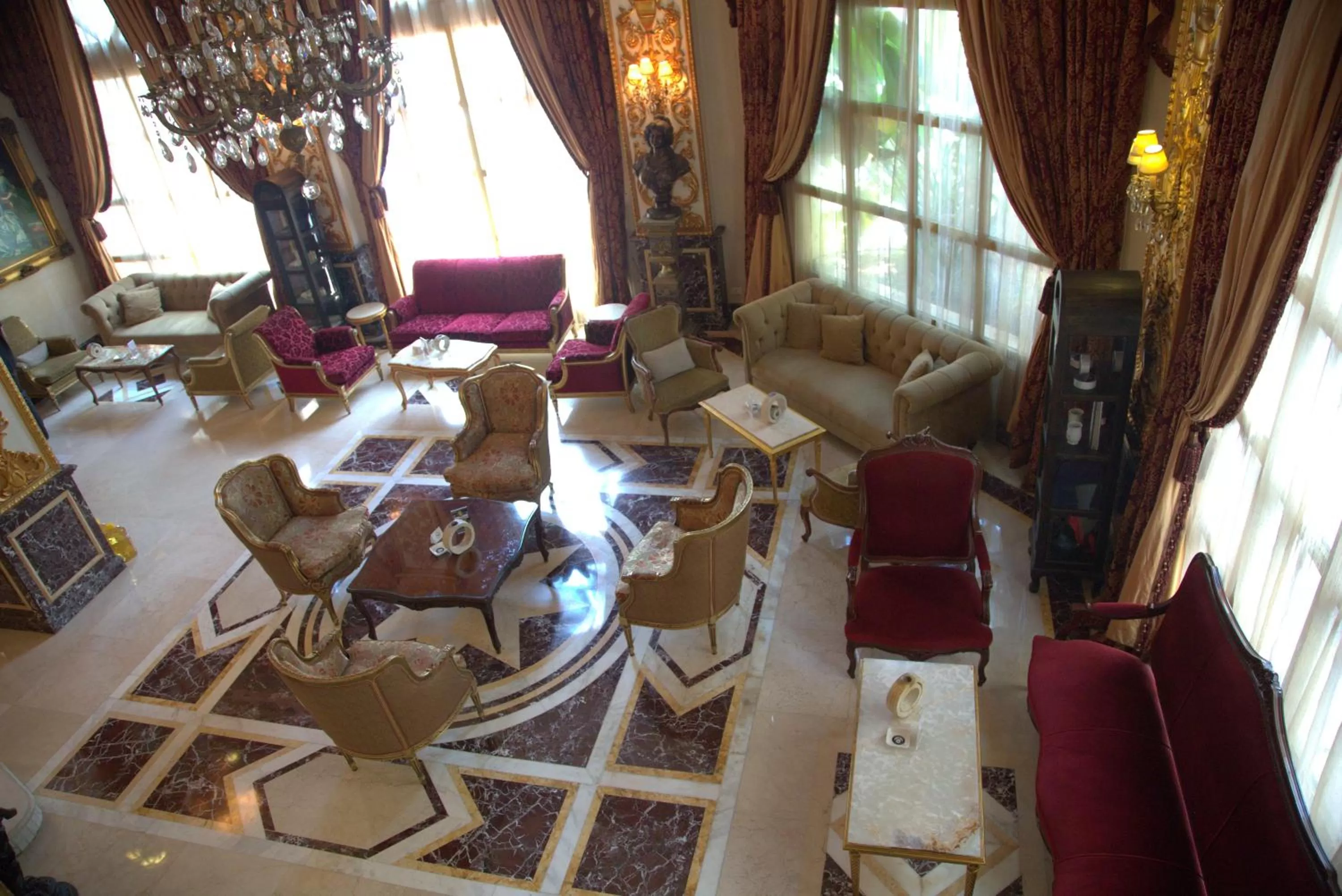 Lobby or reception in Serenada Golden Palace - Boutique Hotel