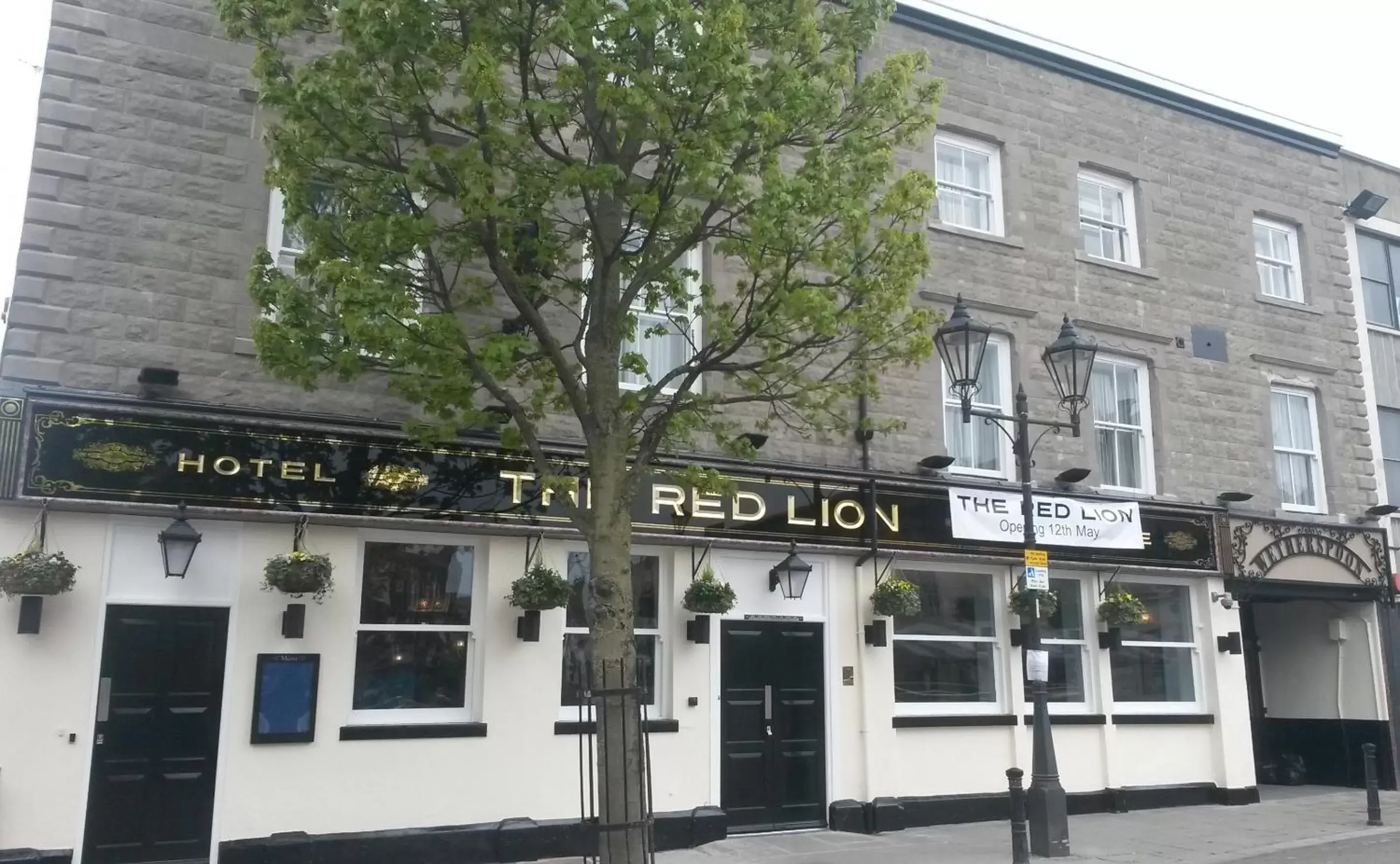 Area and facilities, Property Building in The Red Lion Wetherspoon