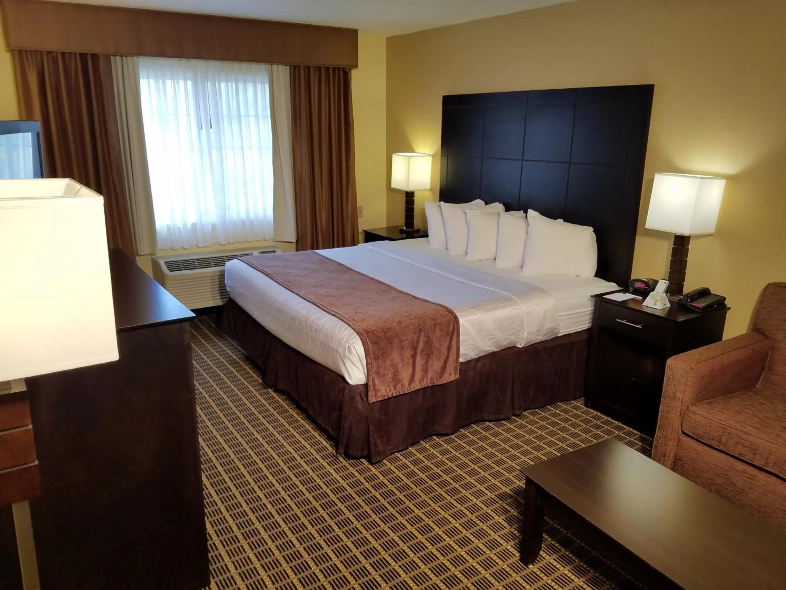 Bedroom, Bed in Quality Inn & Suites