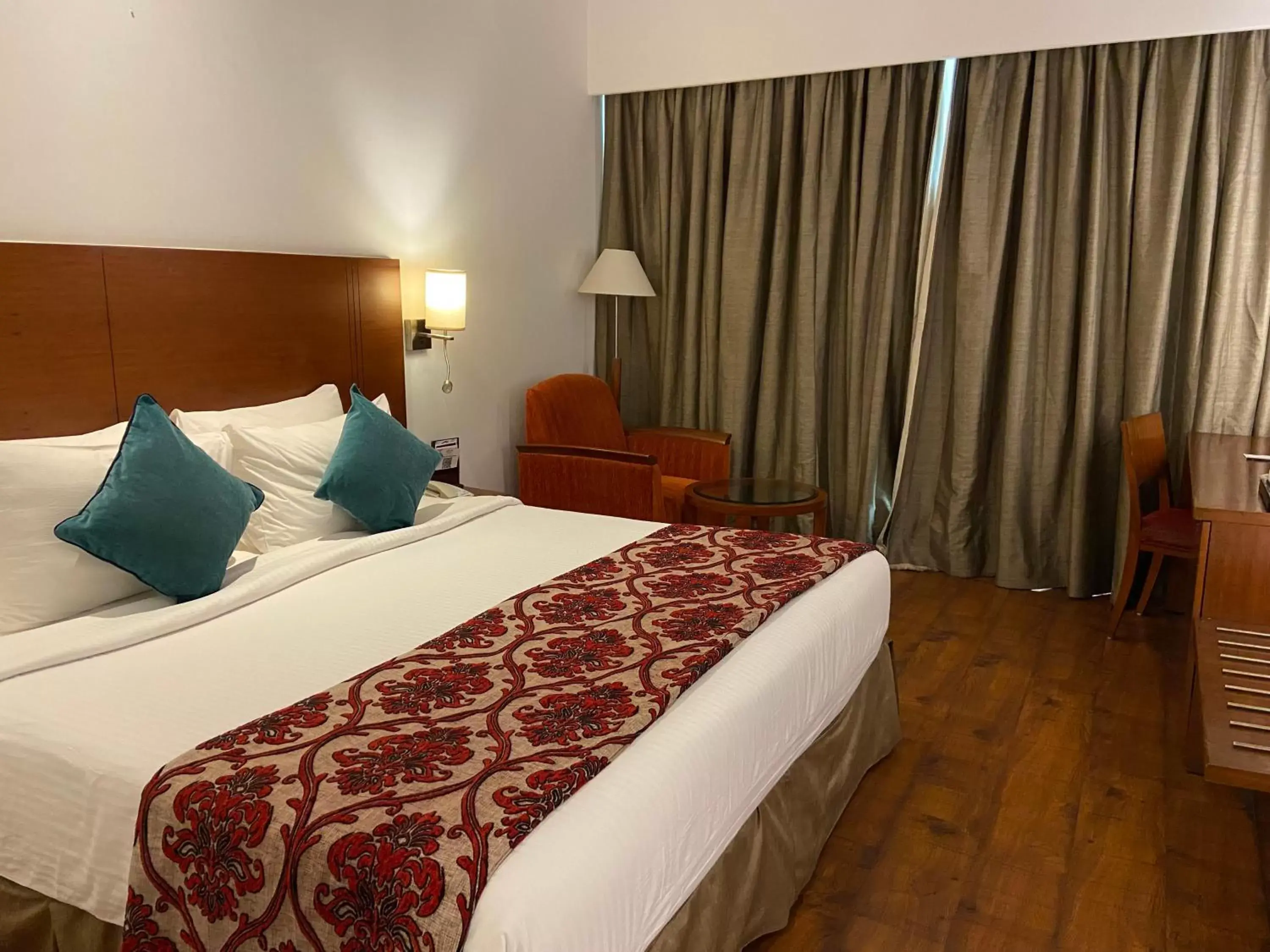 Fortune Club Room King Bed in Fortune Select Exotica, Navi Mumbai - Member ITC Hotels' Group Fortune Club Room King Bed in Fortune Select Exotica, Navi Mumbai - Member ITC Hotels' Group