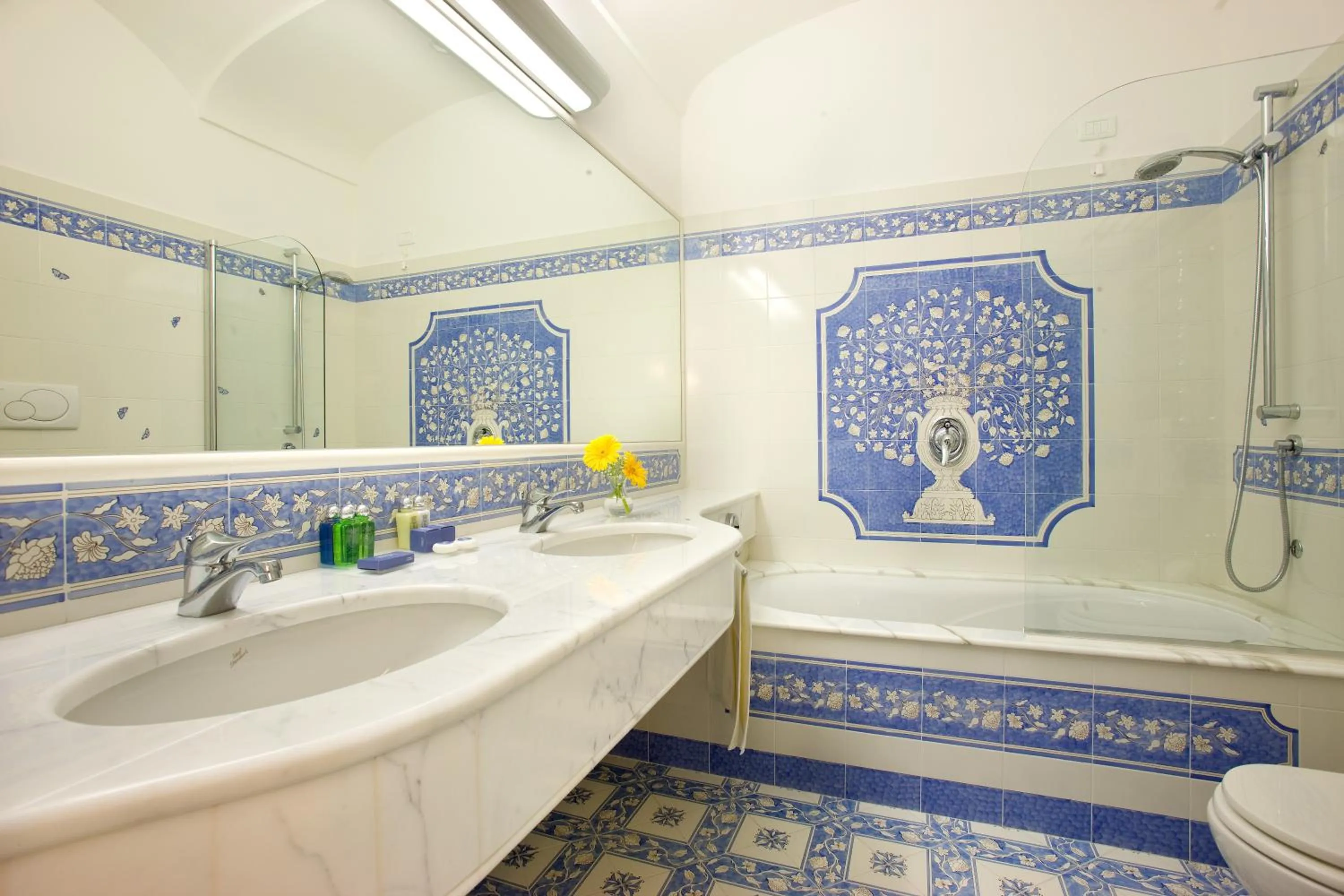 Bathroom in Grand Hotel La Favorita