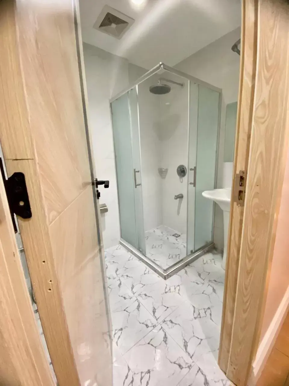 Bathroom in Hotel Euroasia By BLUEBOOKERS
