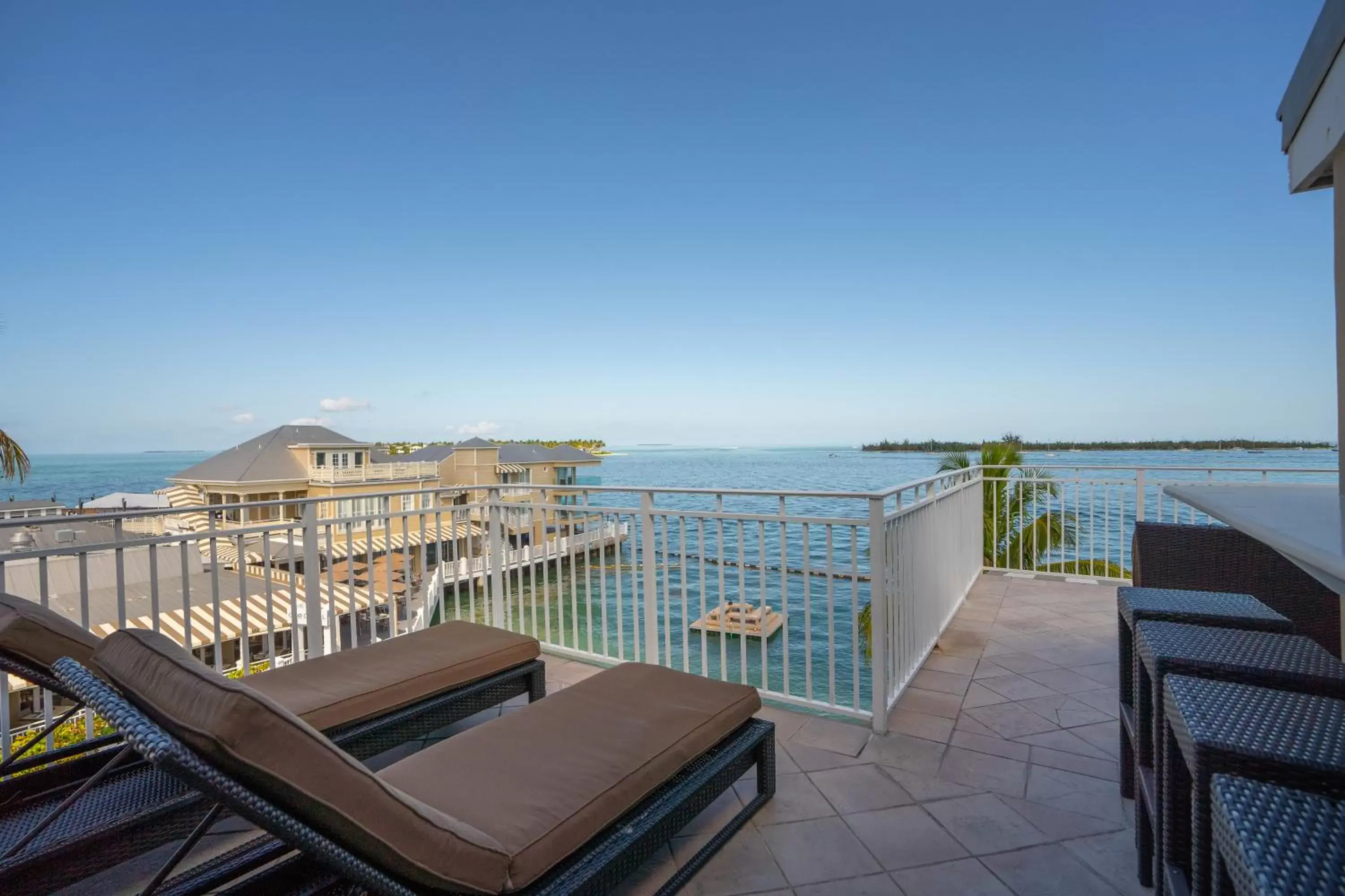 Balcony/Terrace in Pier House Resort & Spa