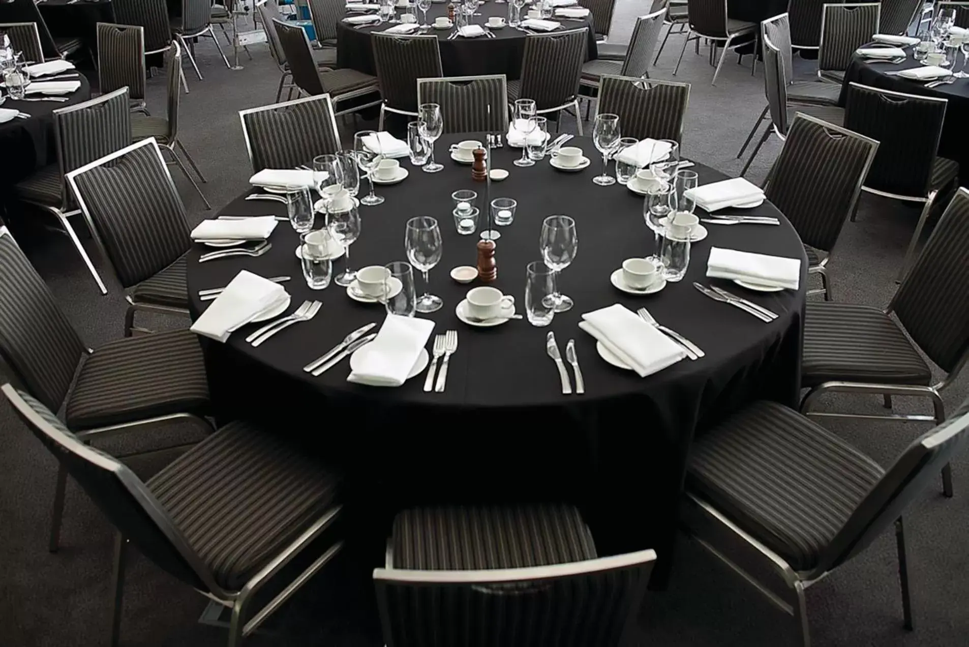 Banquet/Function facilities, Restaurant/Places to Eat in Best Western Plus Hotel Lord Forrest
