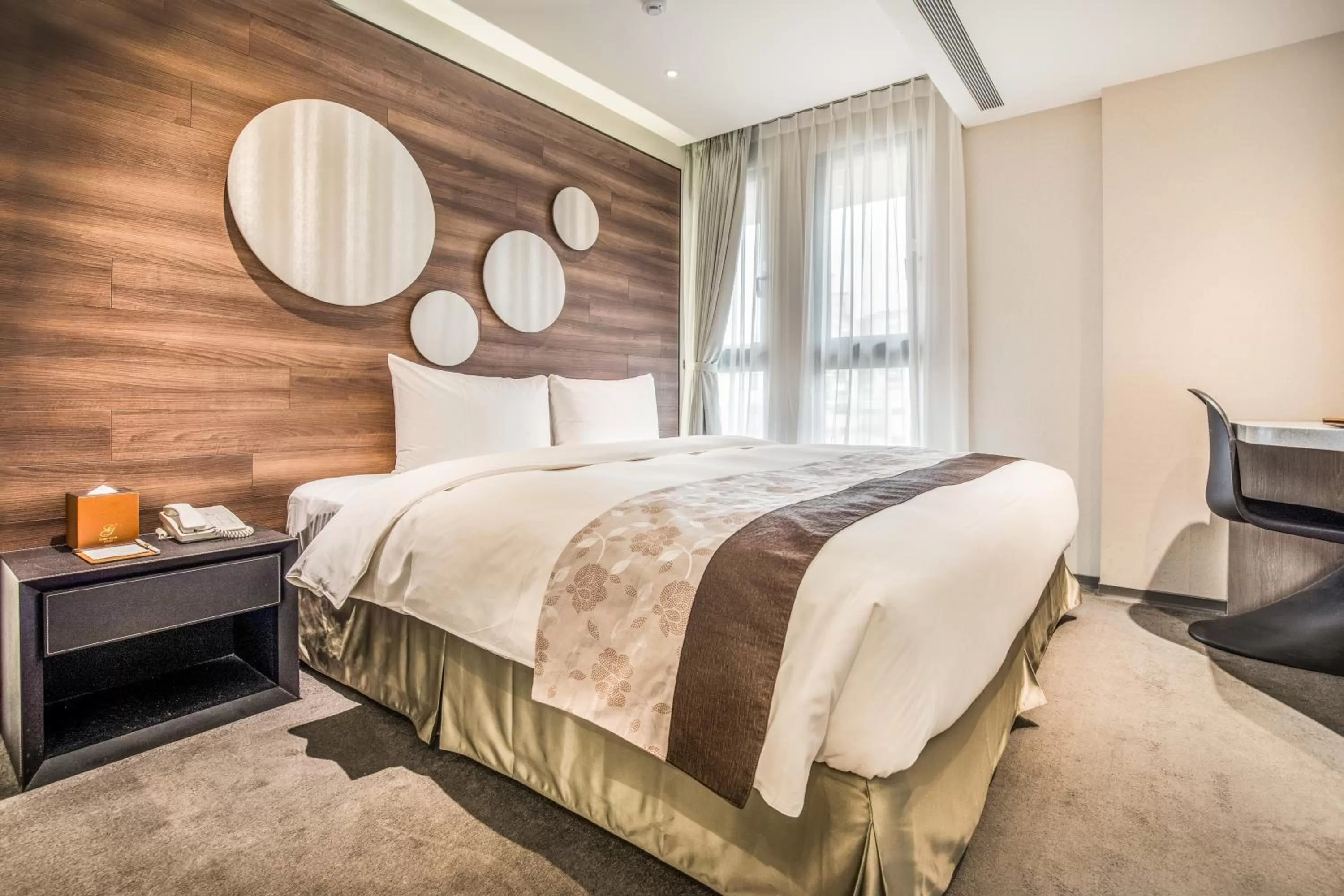 Superior Double Room in Green World SongShan