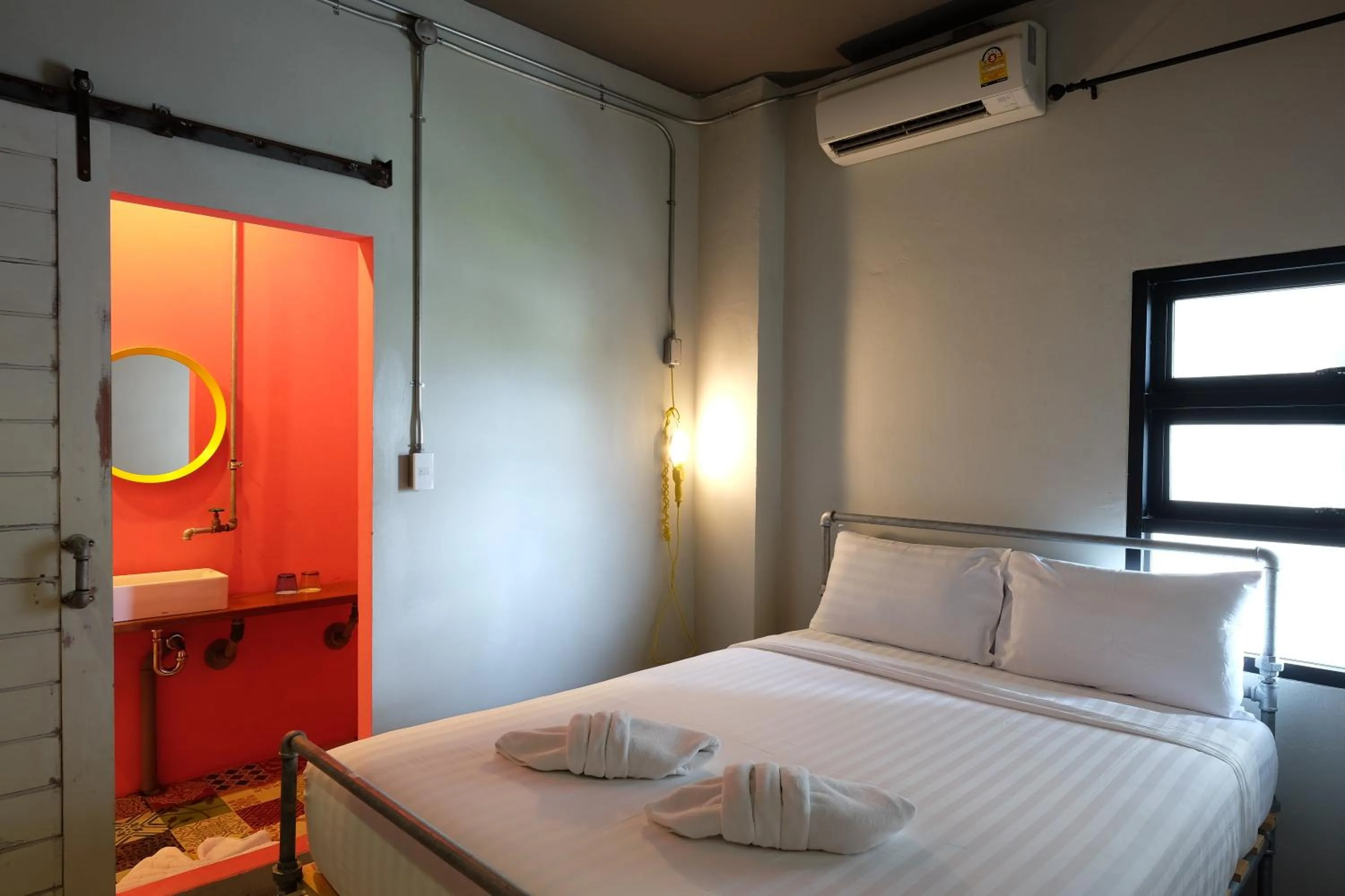 Photo of the whole room, Bed in Bloo Hostel