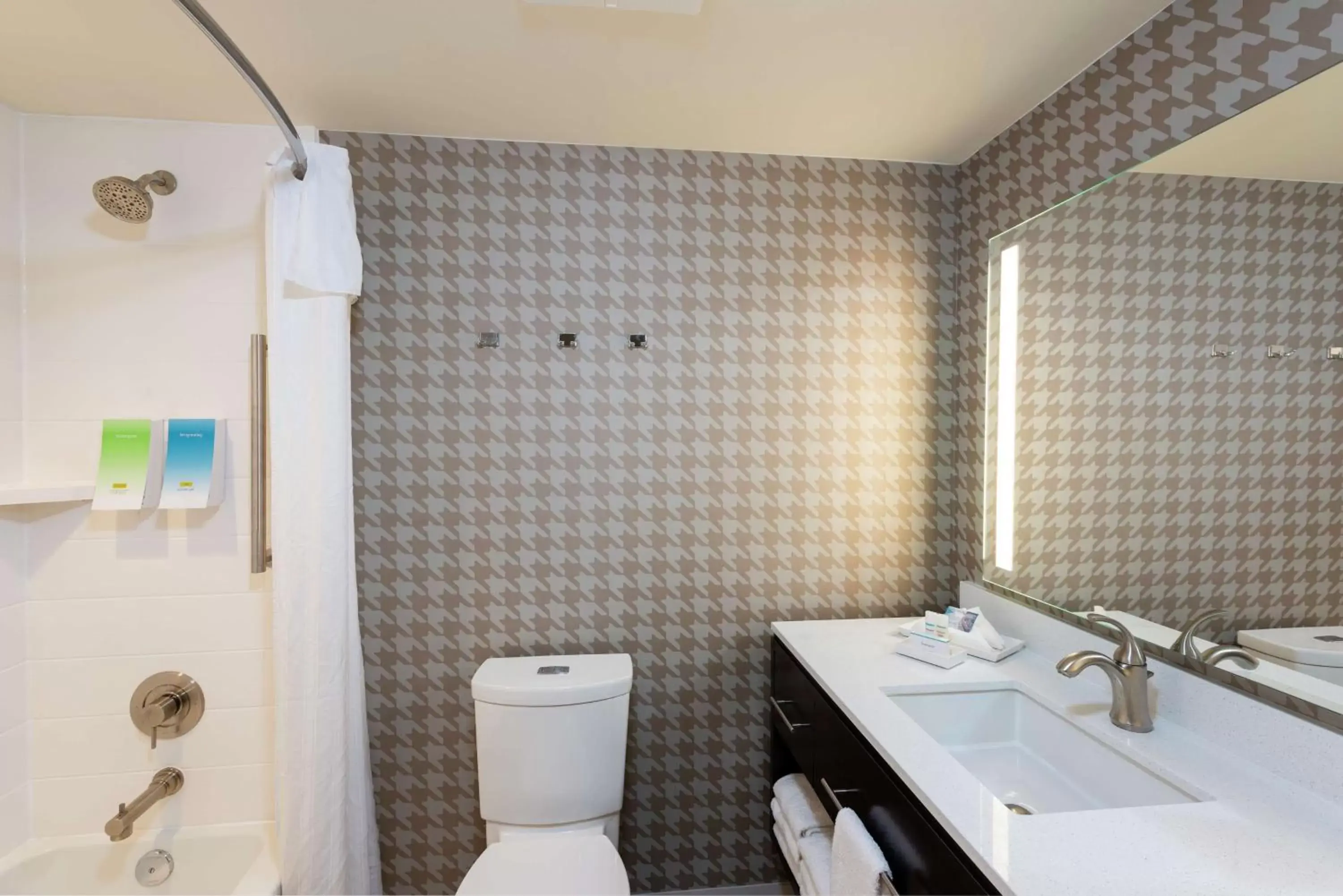 Bathroom in Home2 Suites By Hilton Appleton, Wi