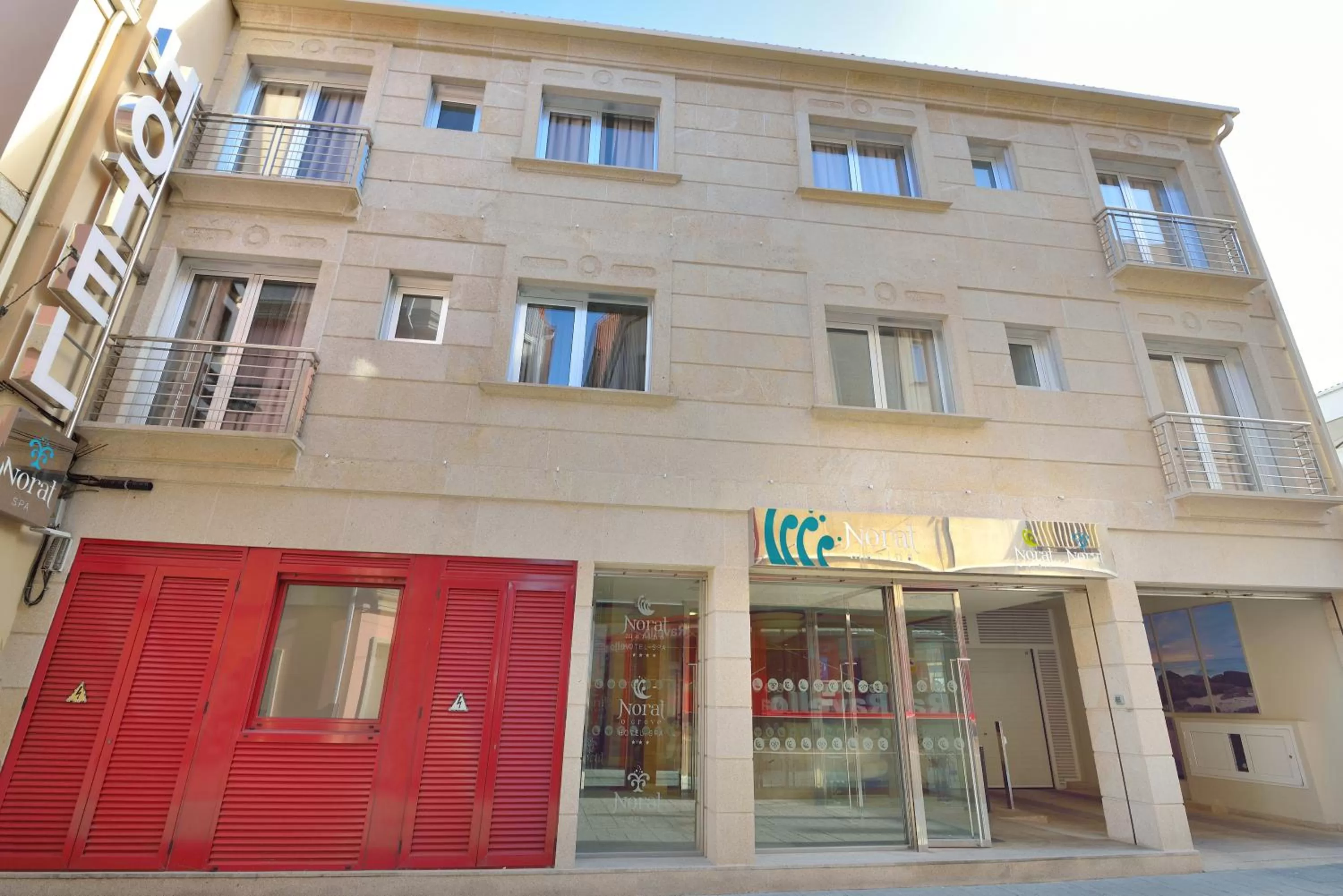 Facade/entrance in Hotel Norat Marina & Spa 4* Superior