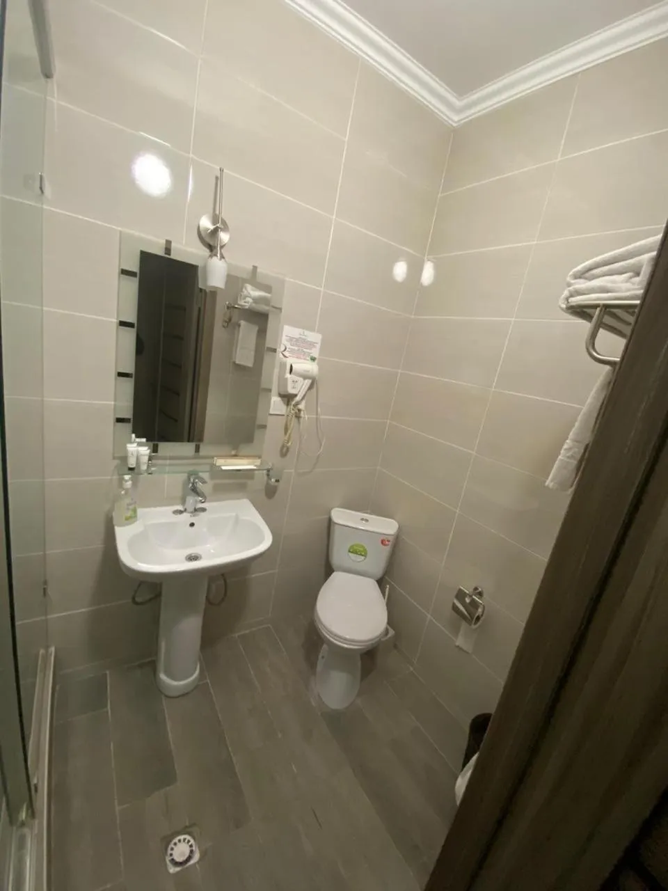 Shower in Renion Hotel