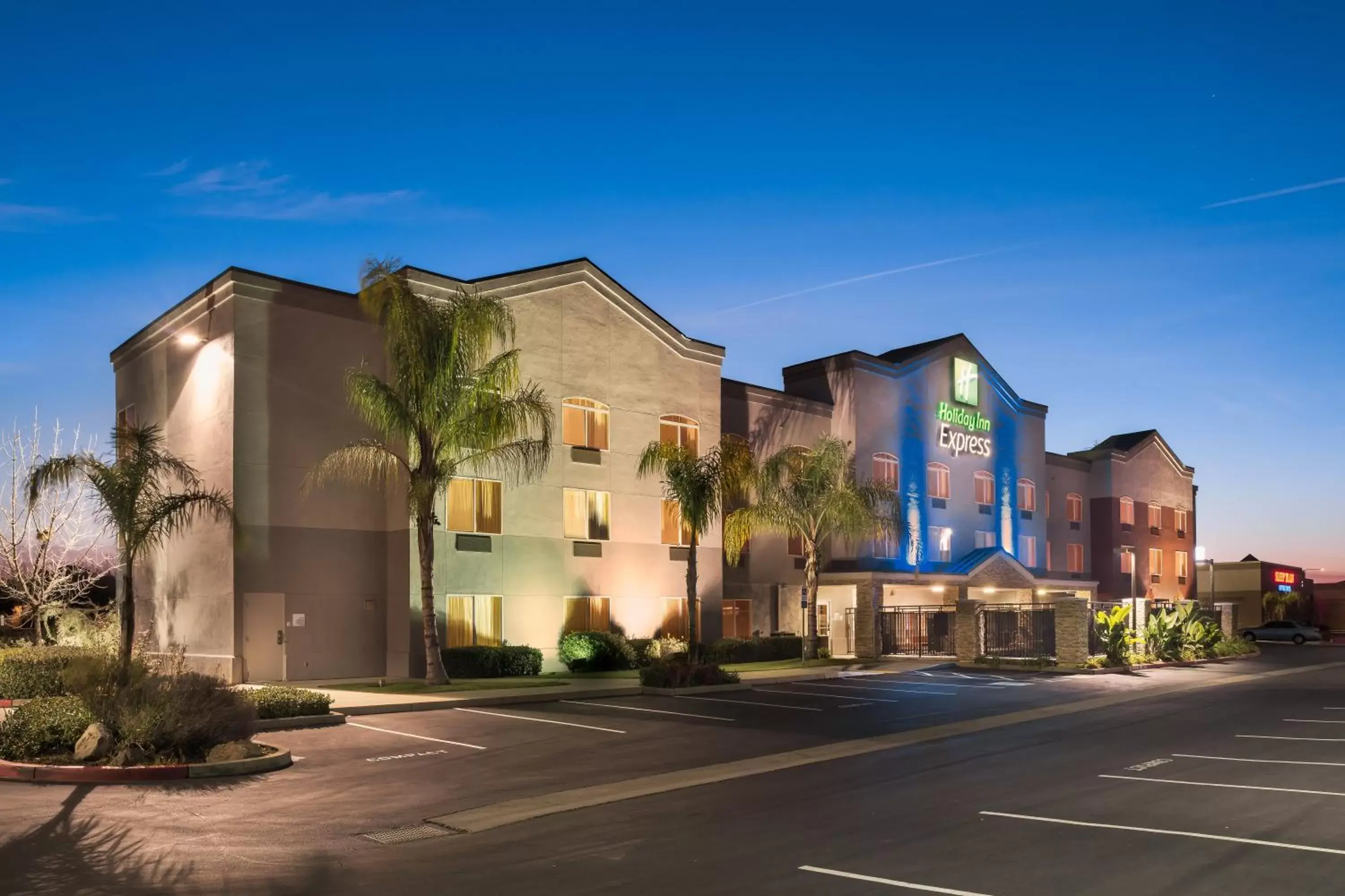 Property Building in Holiday Inn Express Rocklin - Galleria Area, an IHG Hotel