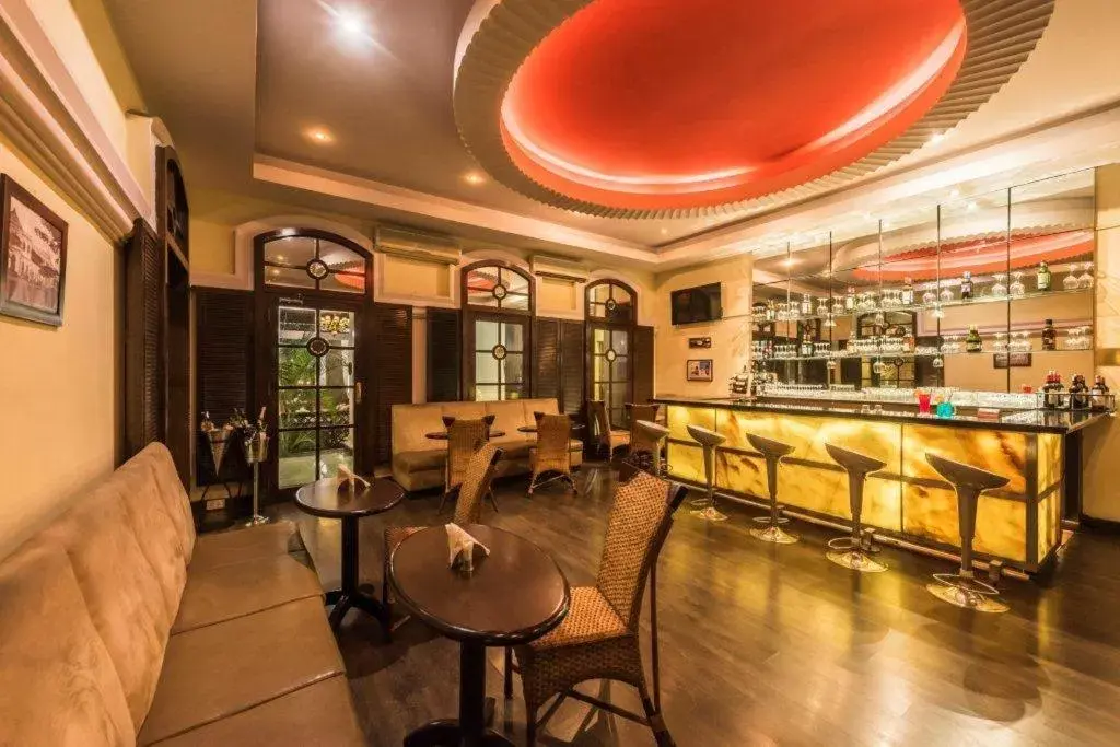 Lounge or bar, Lounge/Bar in Royal Orchid Metropole Mysore