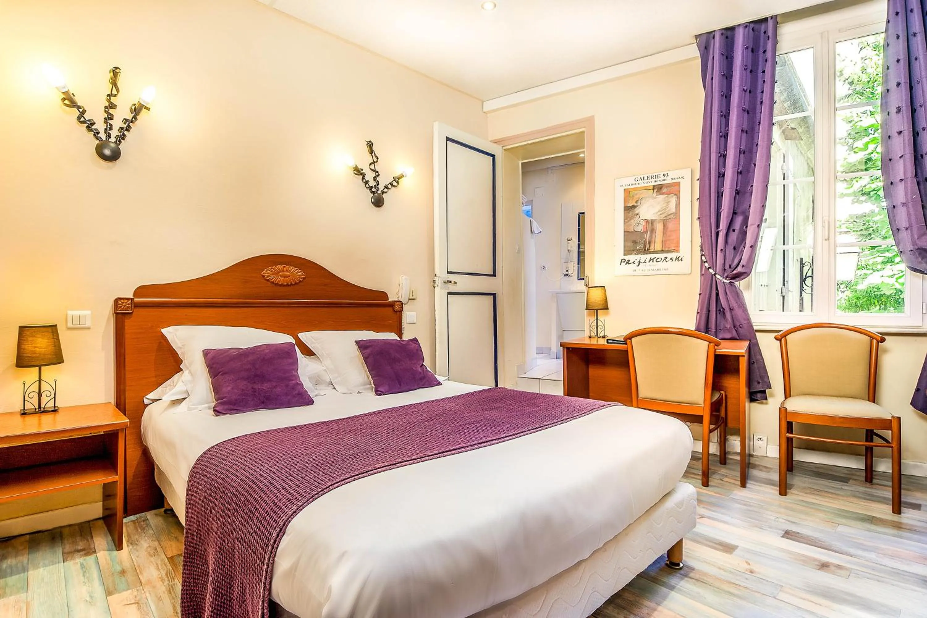 Bedroom, Bed in Logis Hôtel Restaurant Résidence