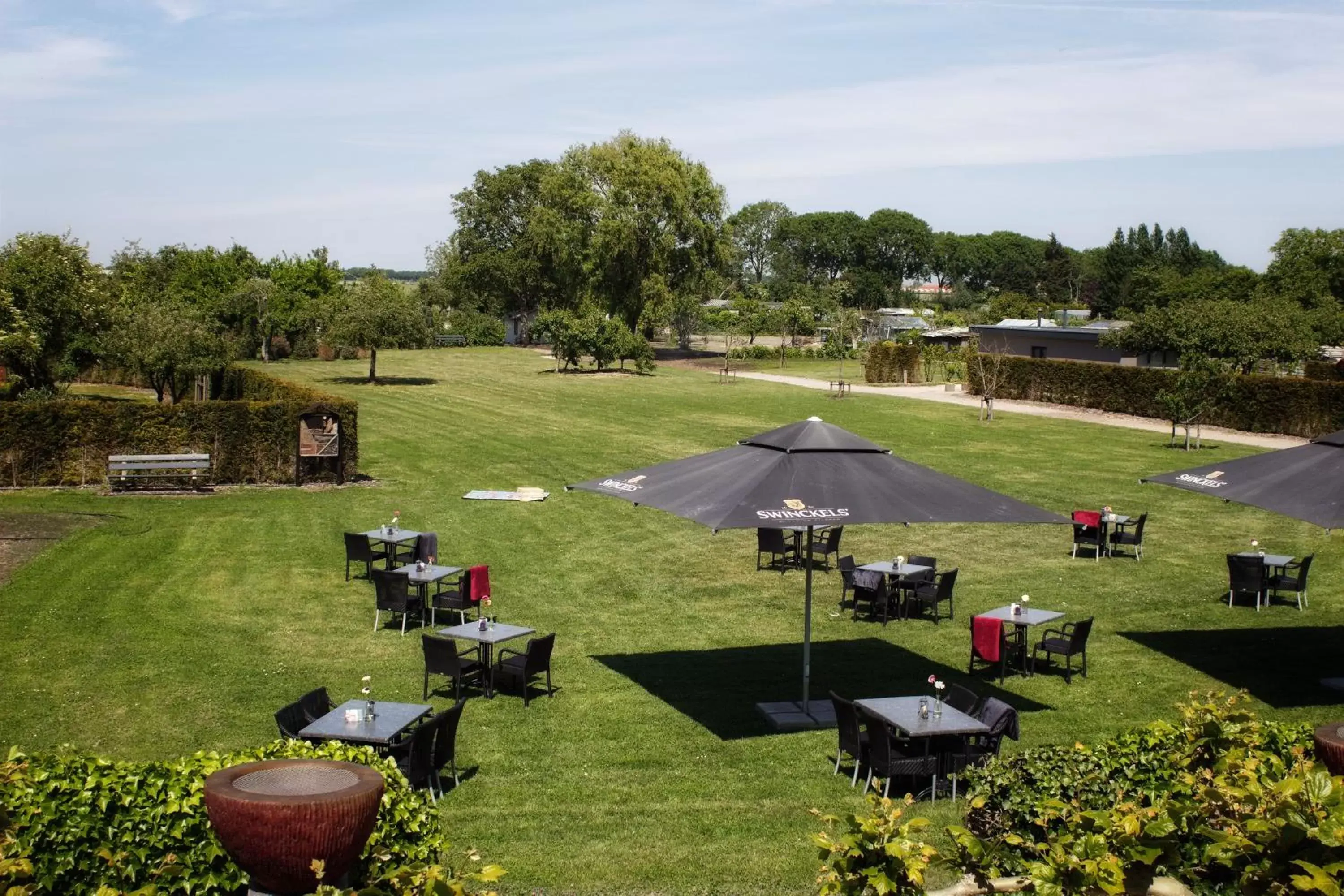 Summer, Garden in Hotel Mijdrecht Marickenland