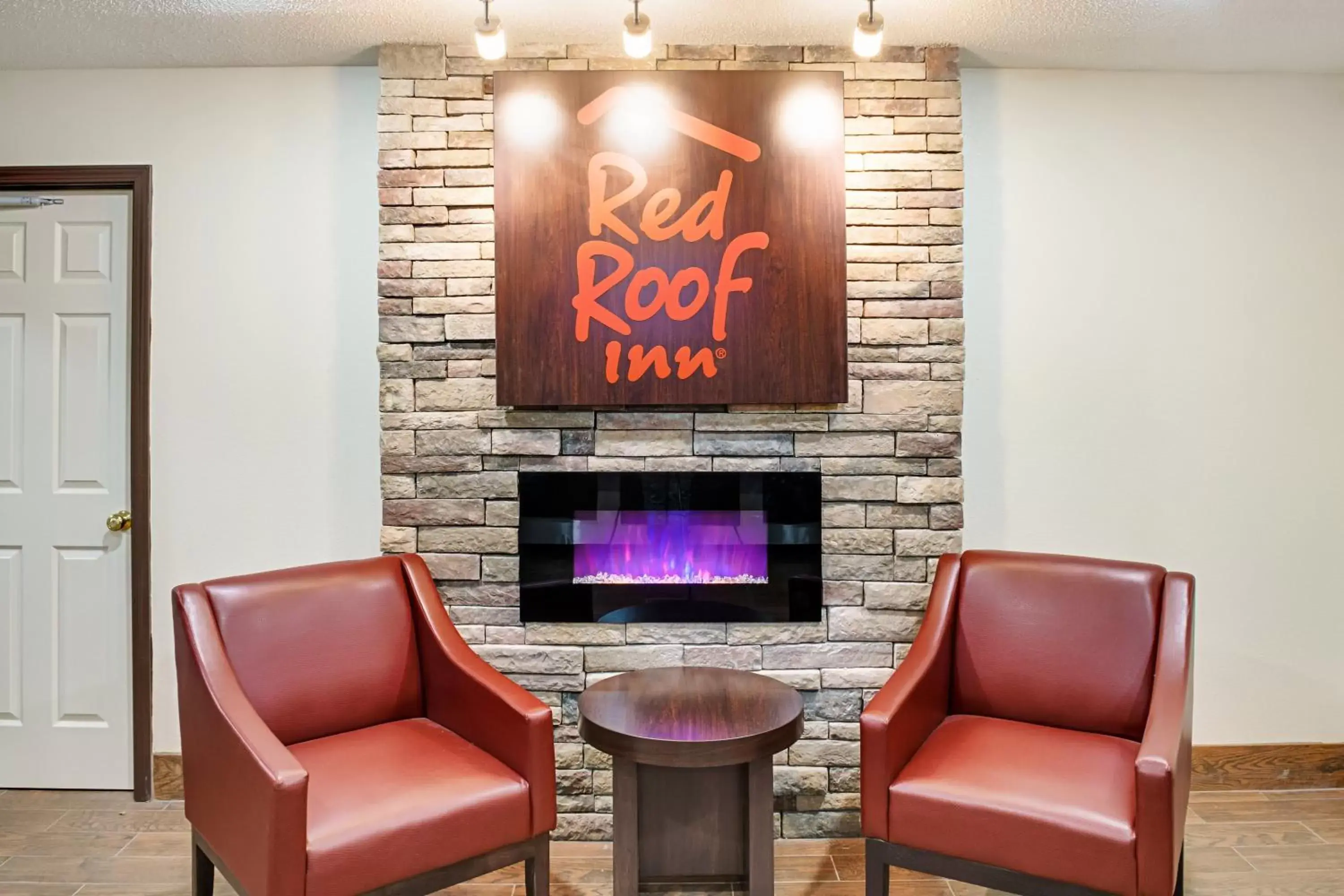 Lobby or reception, Seating Area in Red Roof Inn Indianapolis East