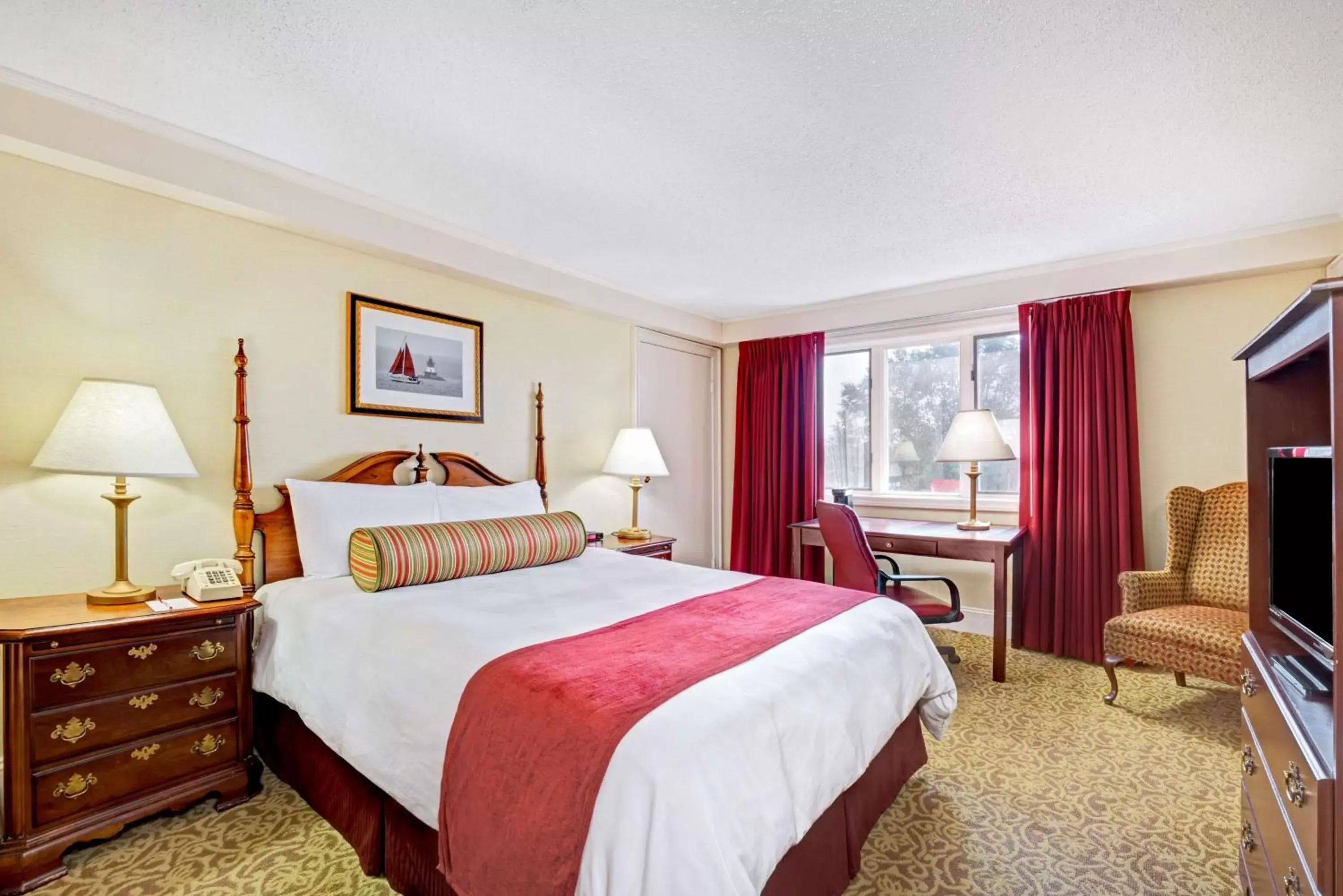 One Bedroom King Suite - Disability Access/Non-Smoking in Ramada by Wyndham Seekonk Providence Area