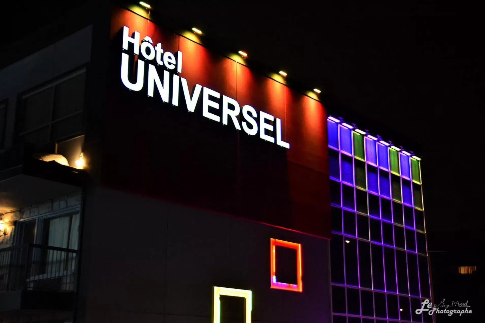 Facade/entrance in Hotel Universel Facade/entrance in Hotel Universel