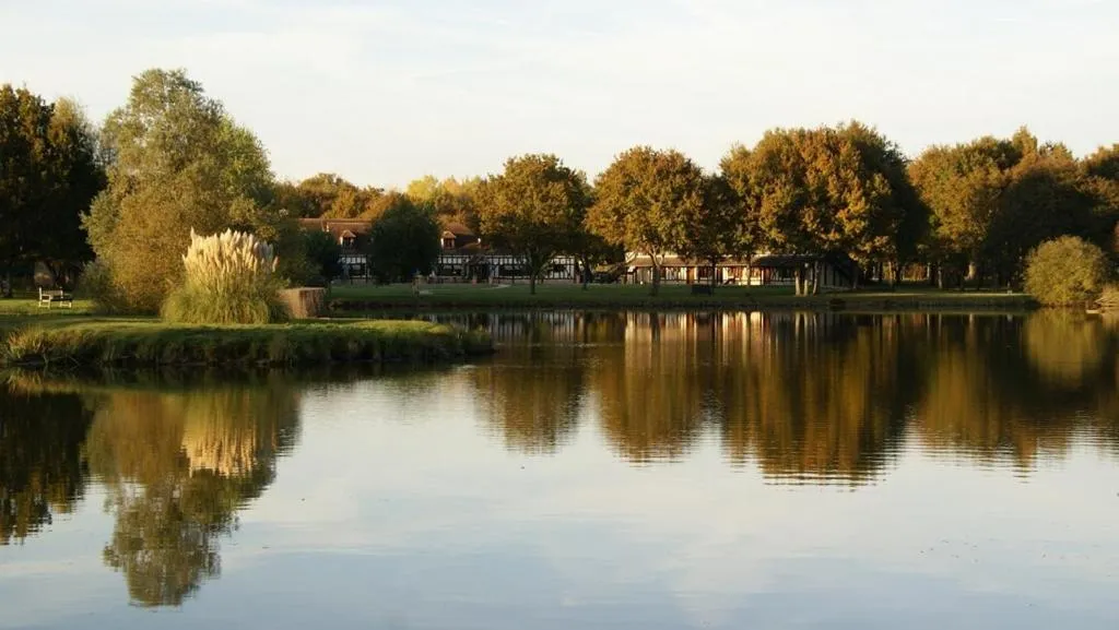 Garden in L'Orée des Chênes, The Originals Relais