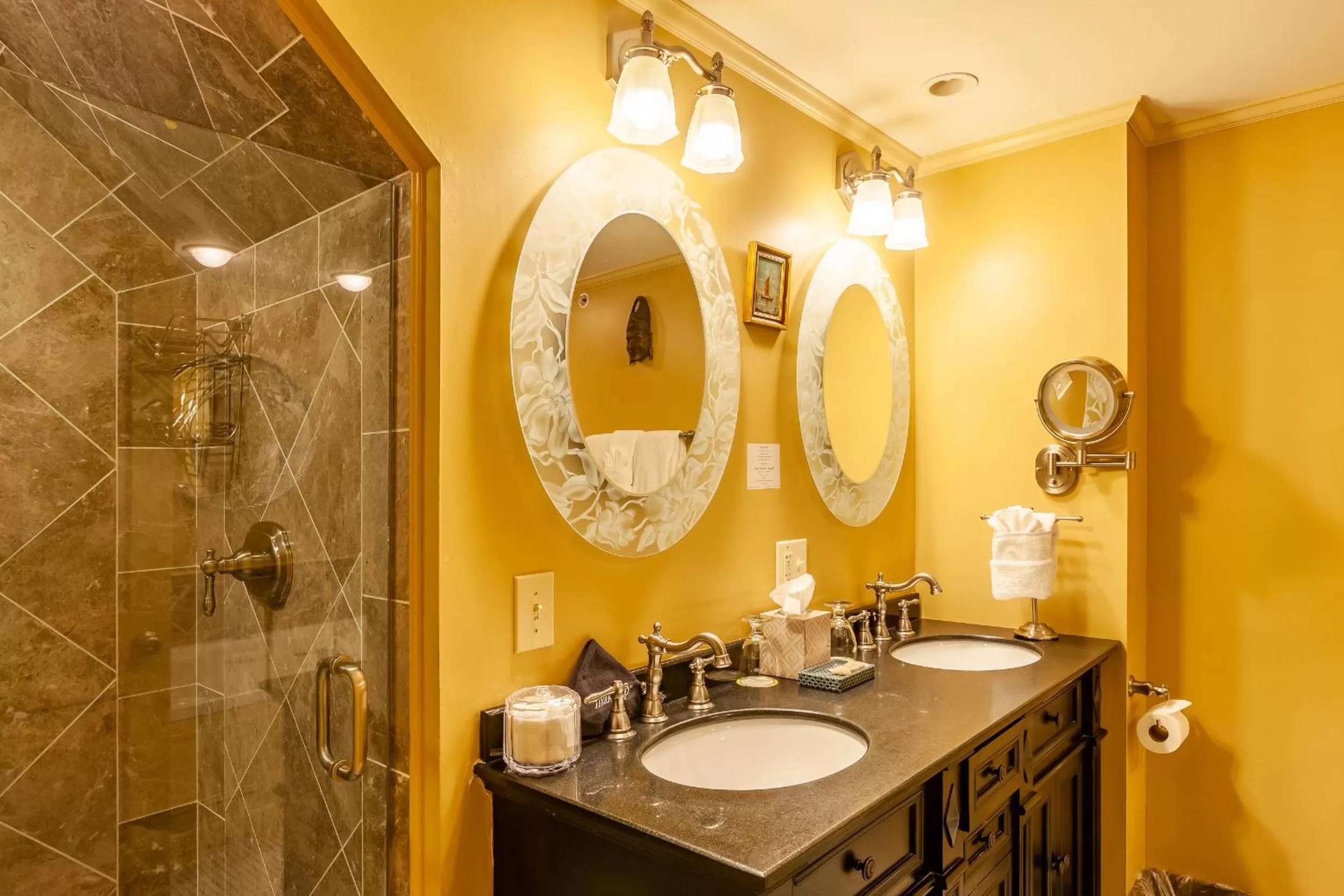 Bathroom in Ivy Lodge