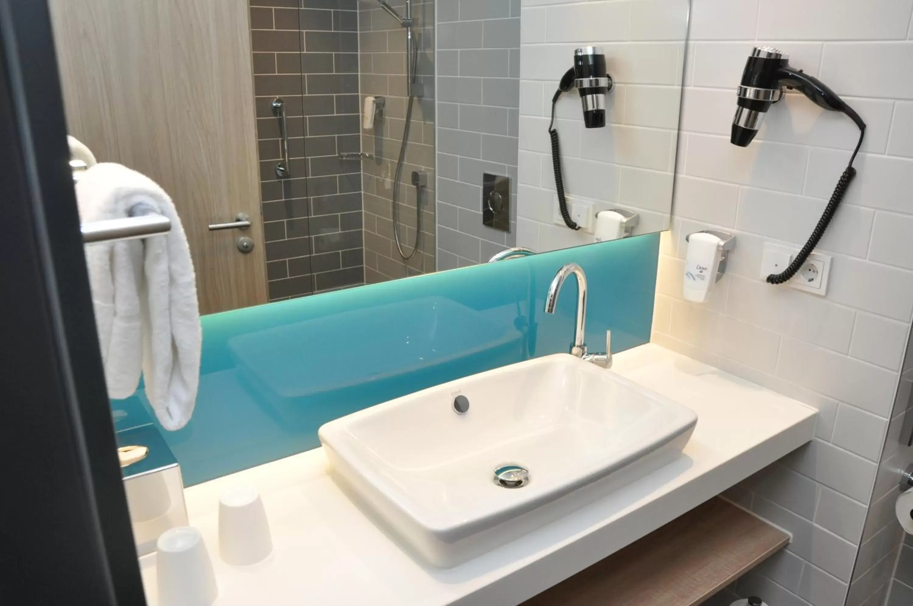 Bathroom in Holiday Inn Express - Sindelfingen, an IHG Hotel