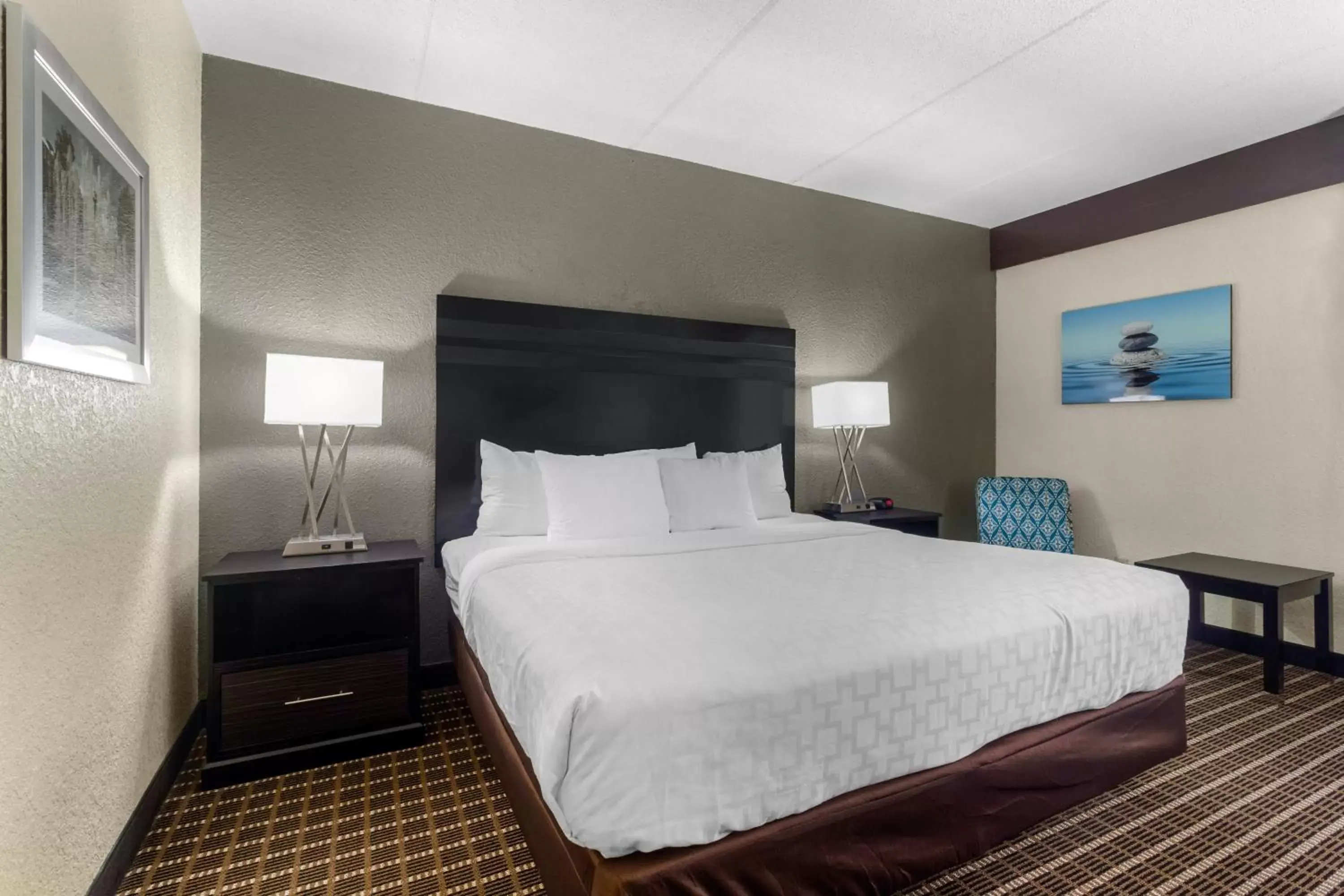 Bed in Sleep Inn & Suites West Knoxville