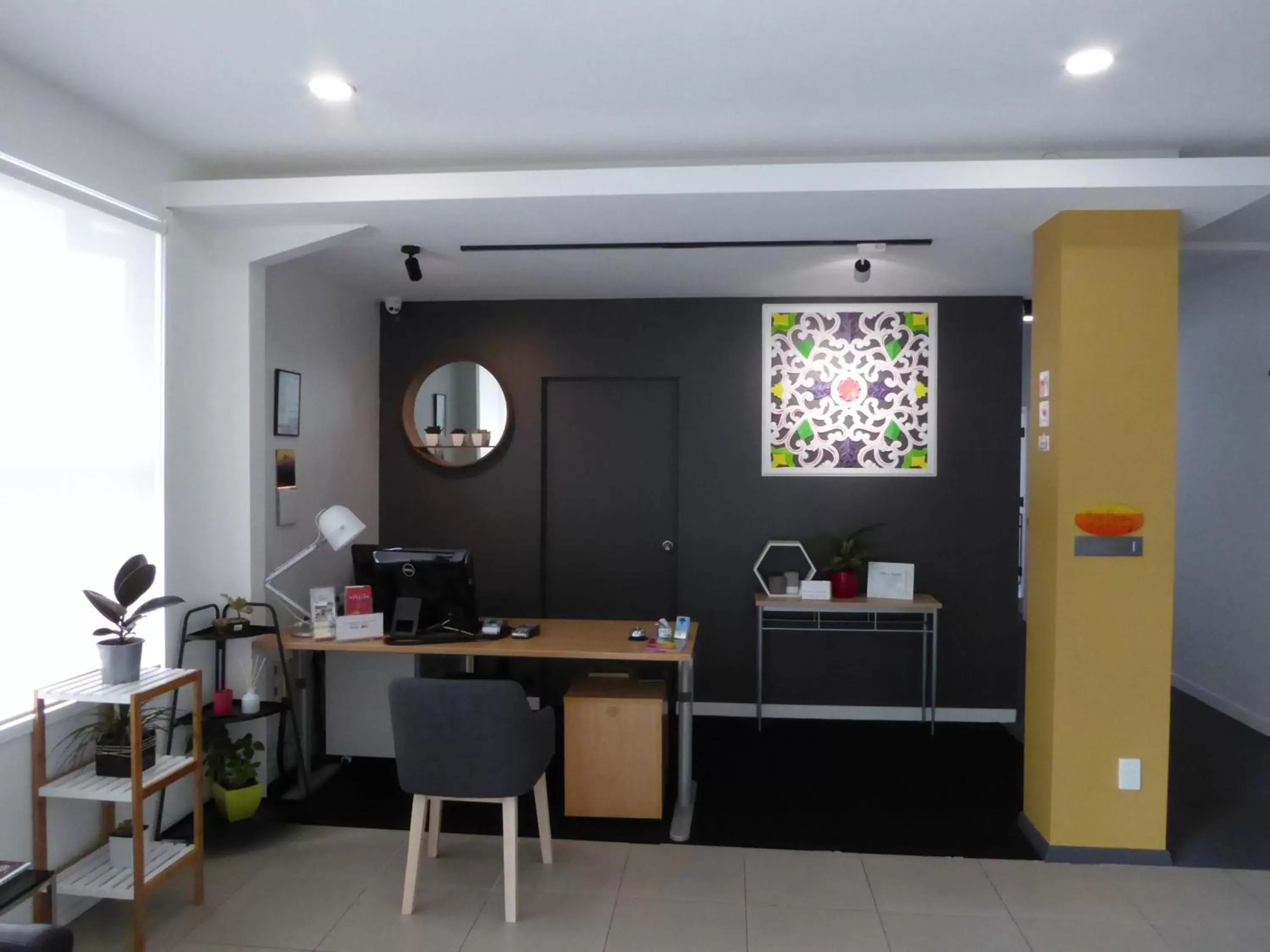 Property building, Kitchen/Kitchenette in Parnell Pines Hotel