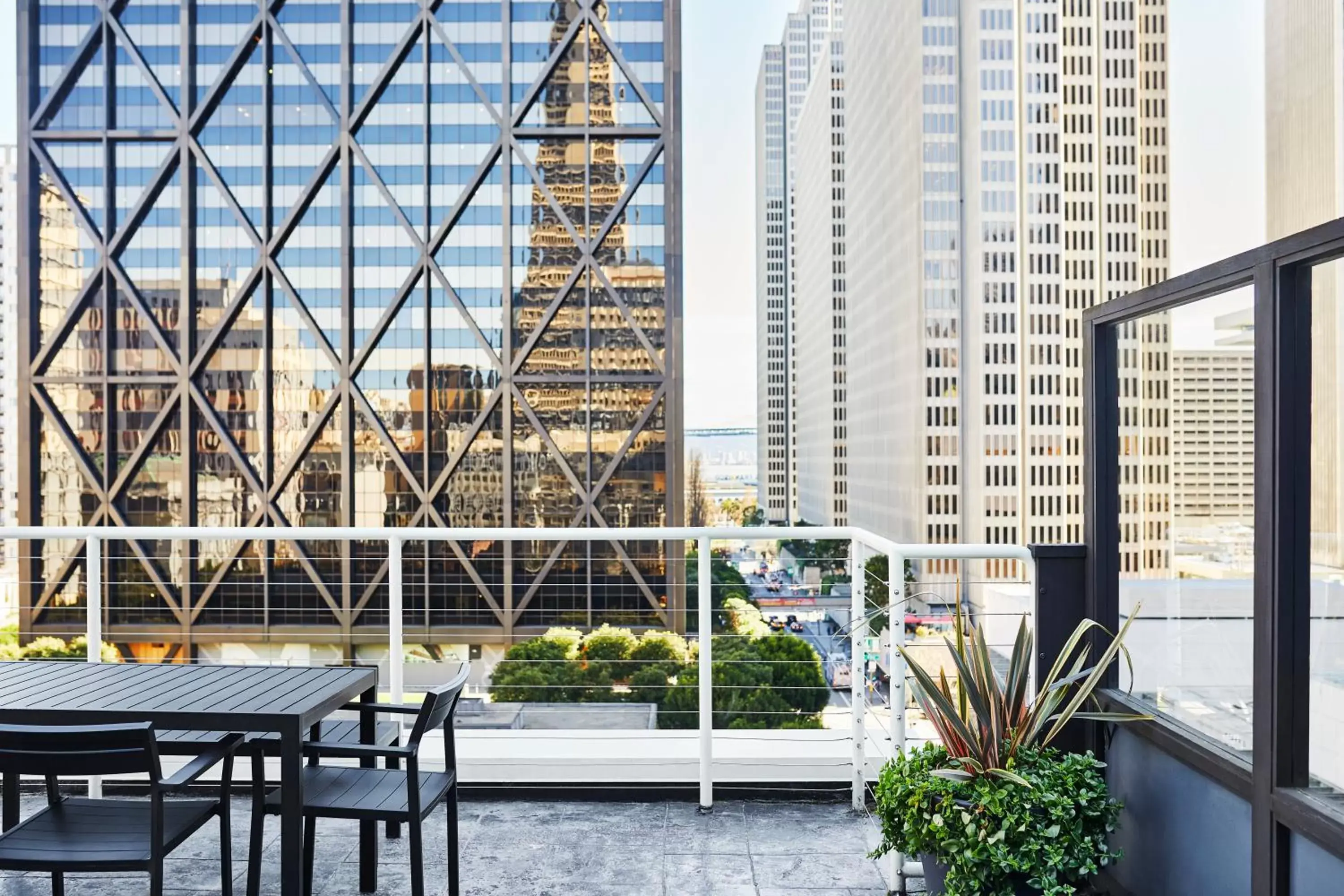 Balcony/Terrace in Club Quarters Hotel Embarcadero, San Francisco