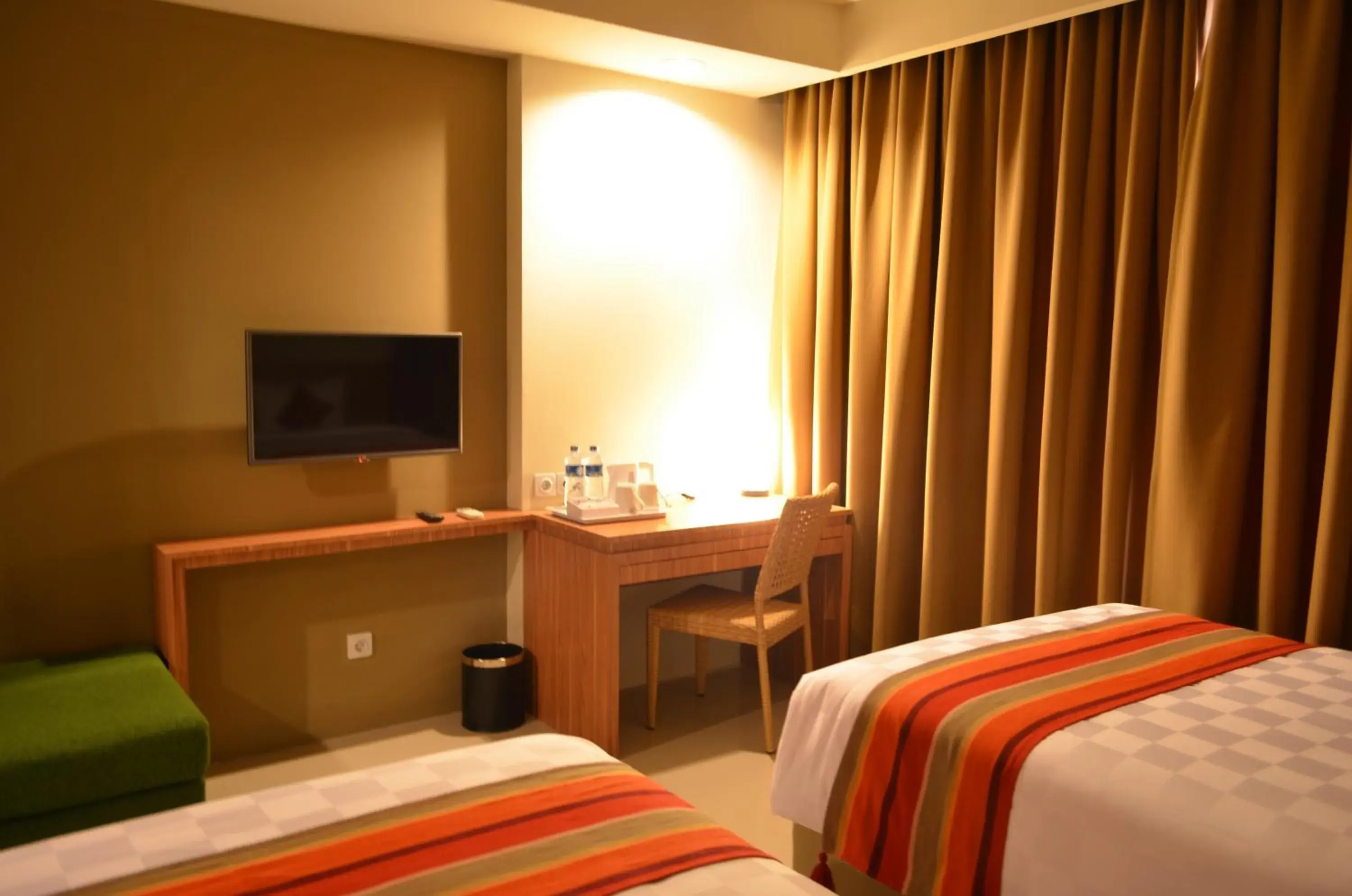 Photo of the whole room, Bed in Puspamaya Airport Hotel