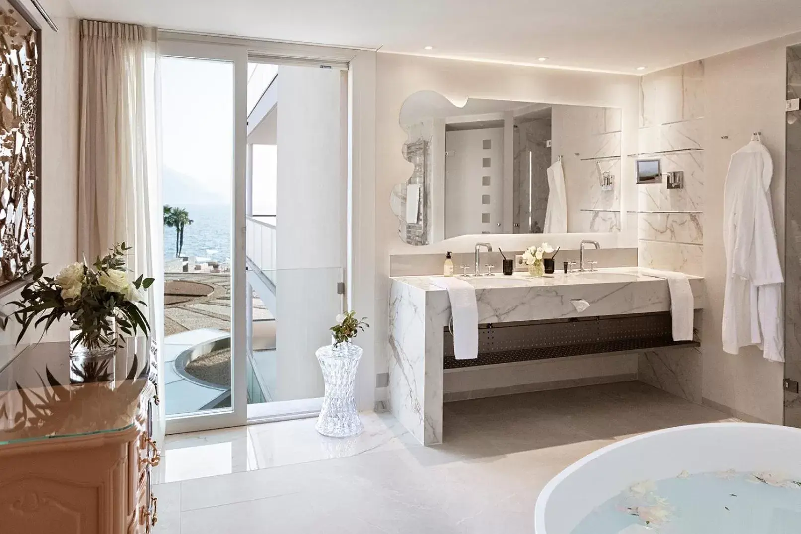 Bathroom in Hotel Eden Roc - The Leading Hotels of the World