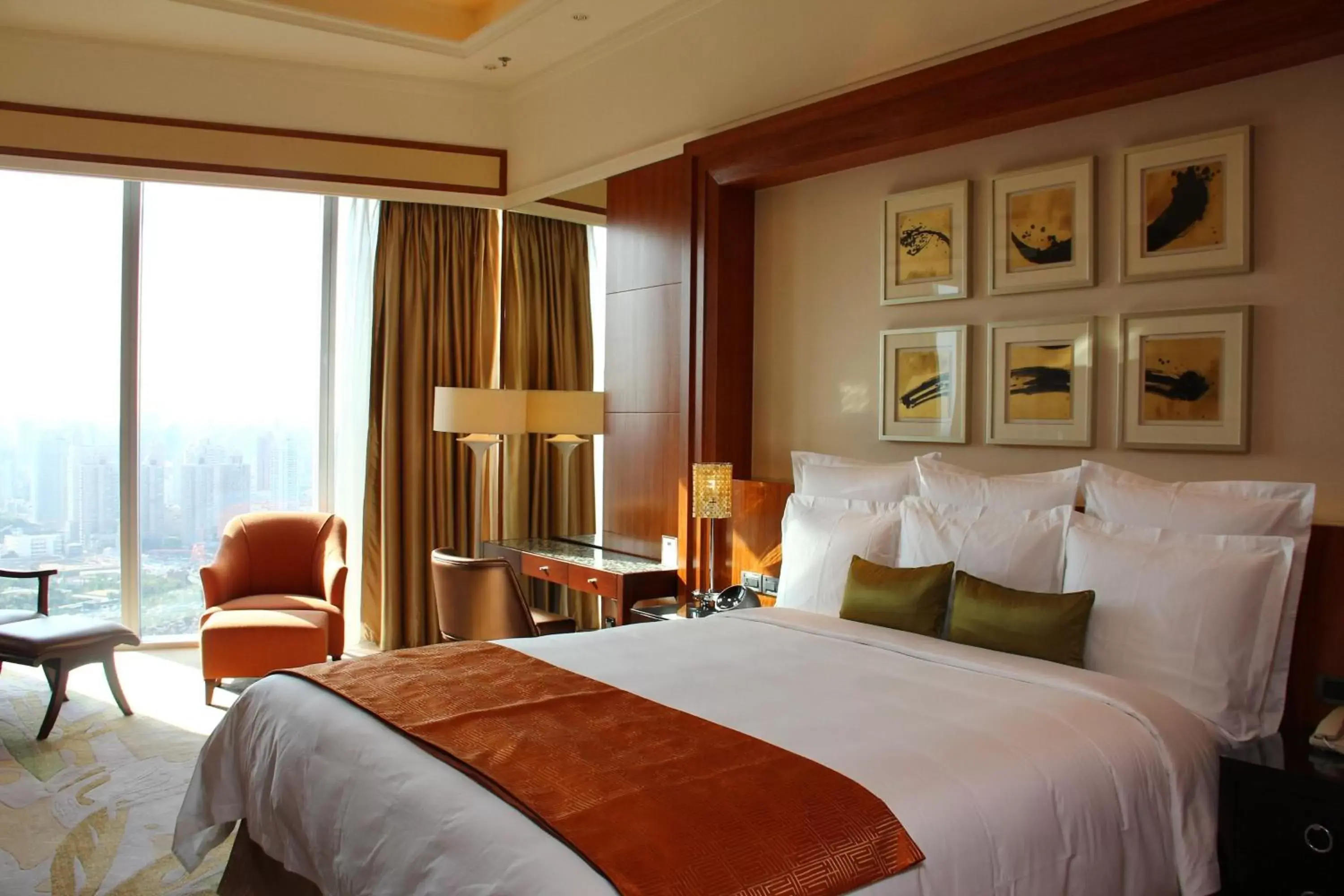 Bedroom, Bed in Shanghai Marriott Marquis City Centre