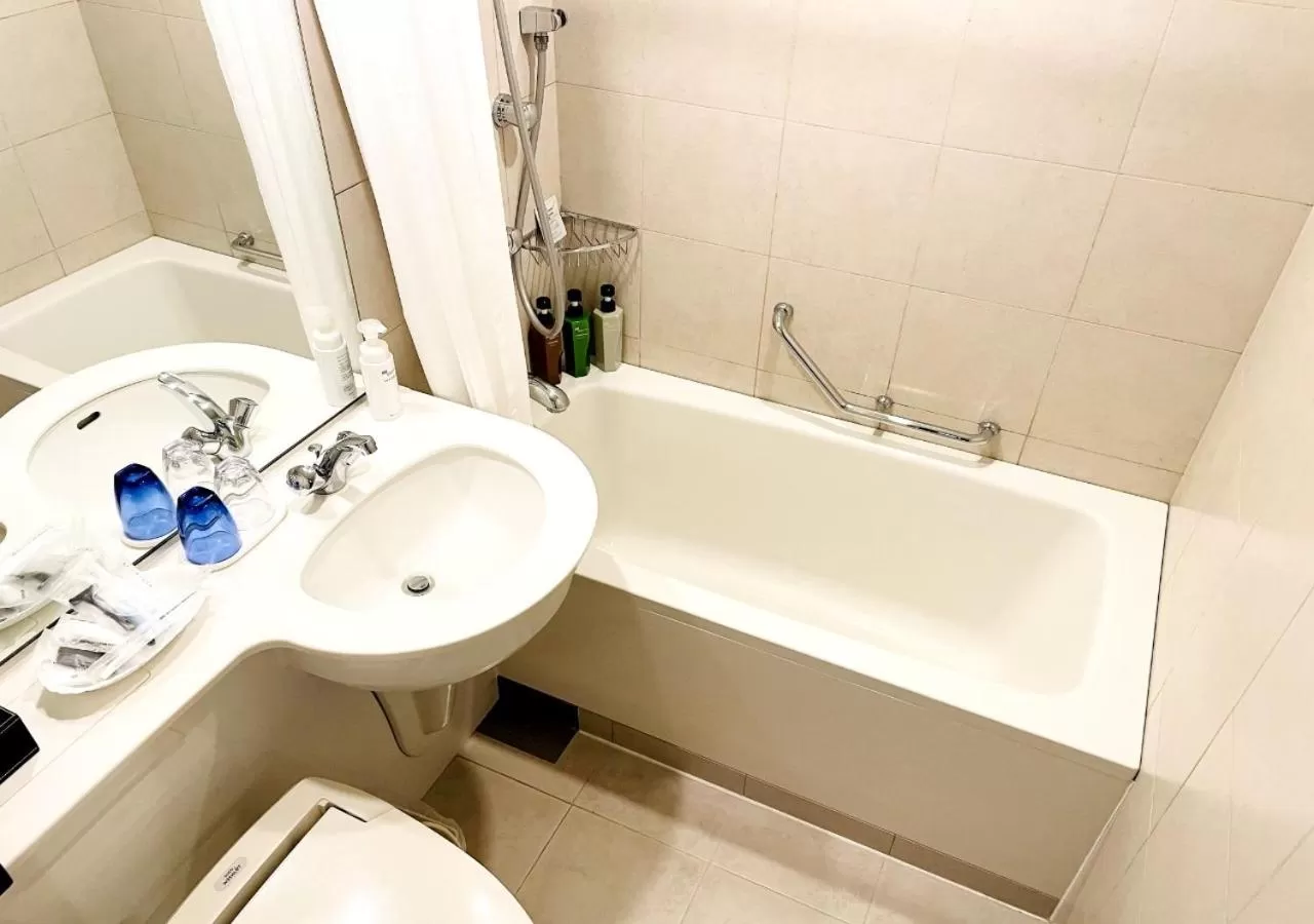 Bathroom in Hotel Metropolitan Tokyo Ikebukuro