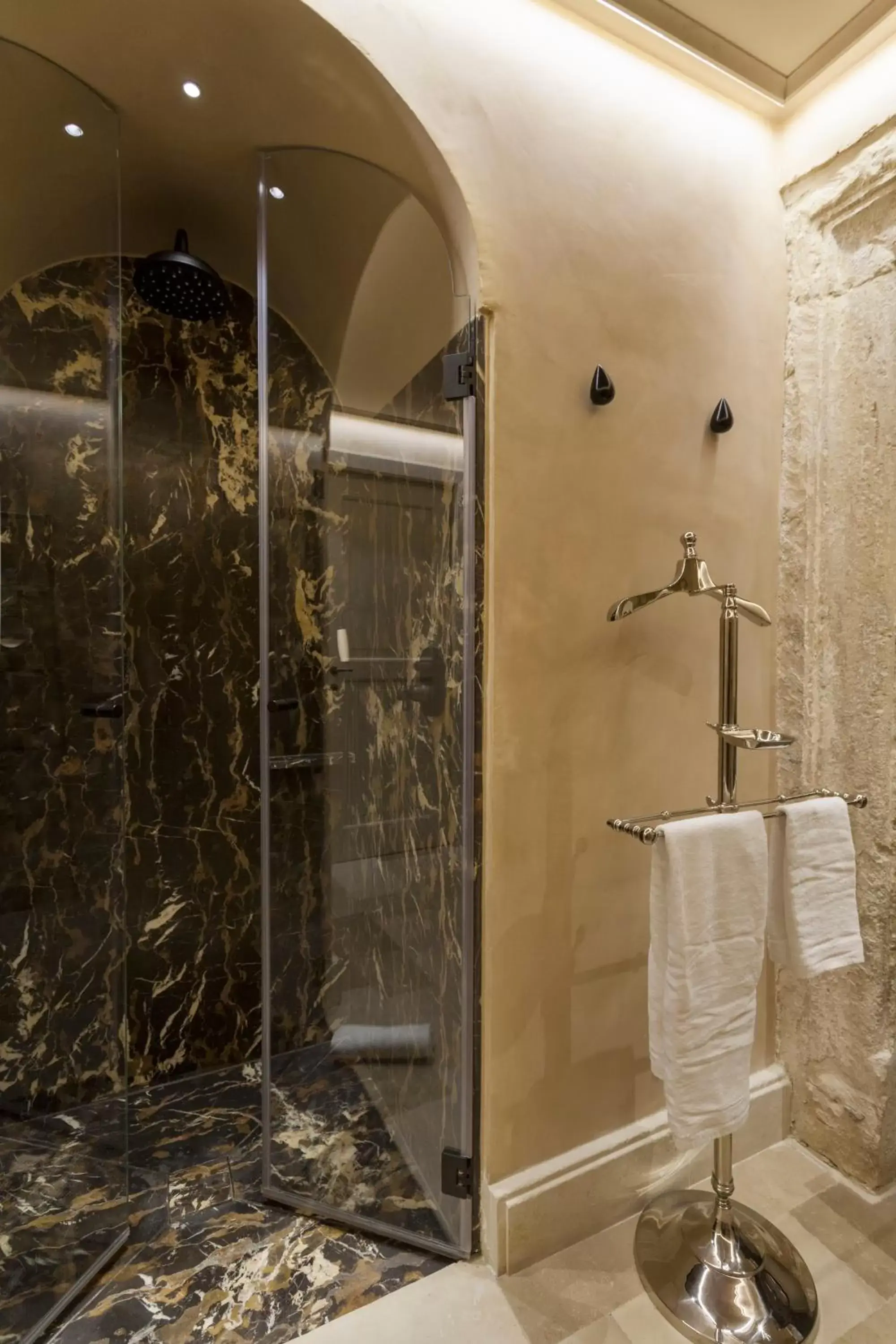 Shower, Bathroom in Palazzo Maresgallo Suites & SPA