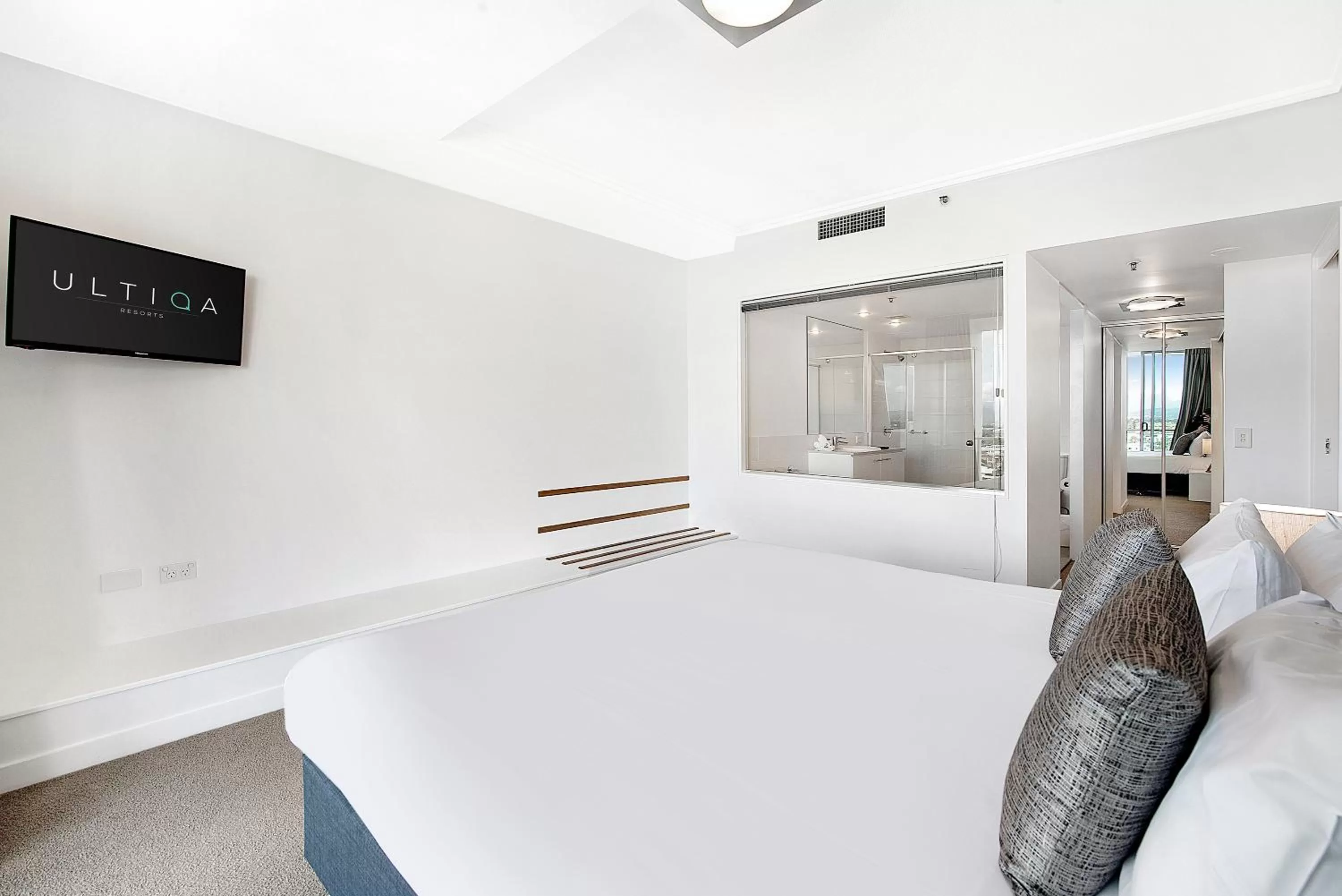 Bedroom, Bed in ULTIQA Freshwater Point Resort Broadbeach