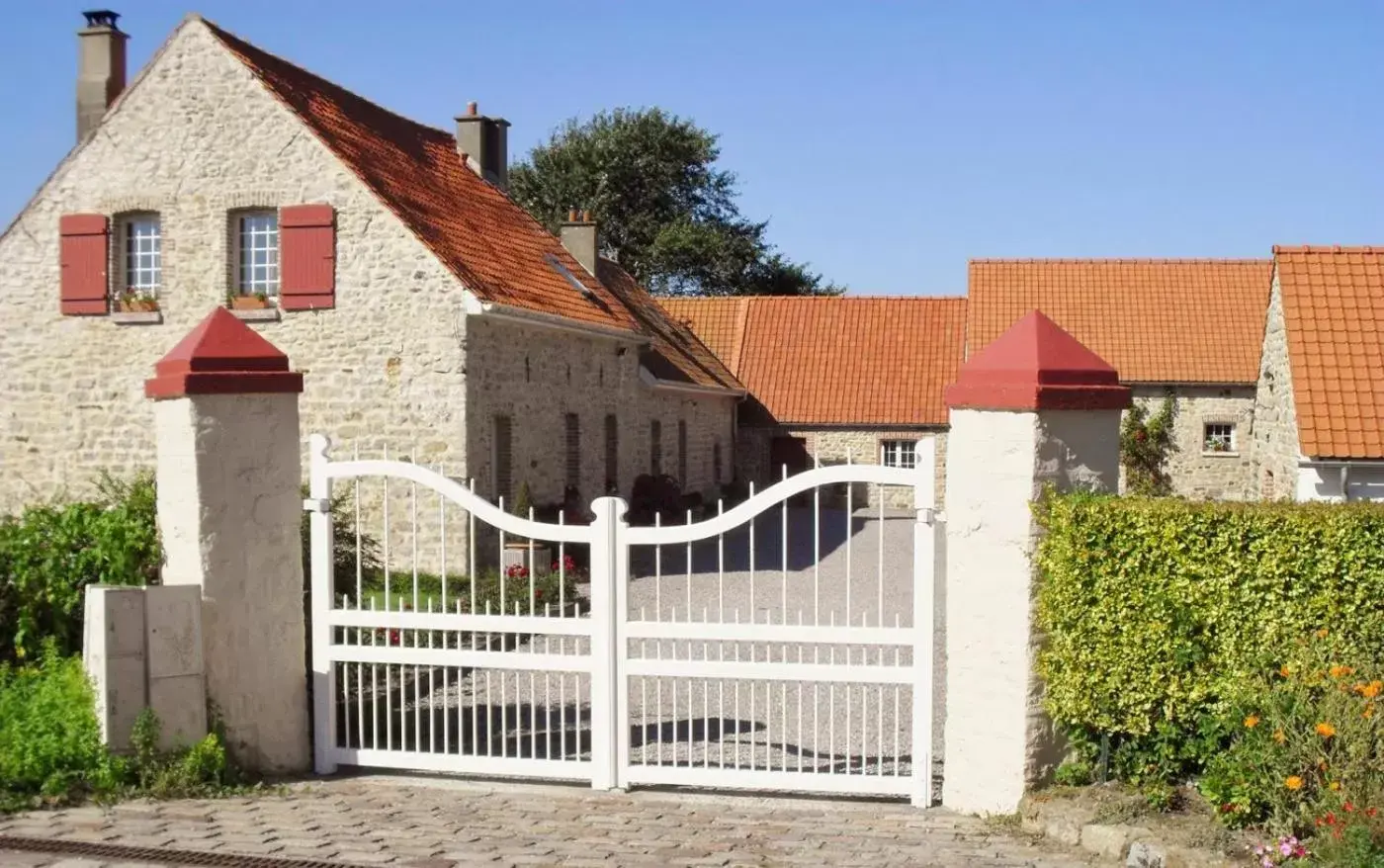 Property Building in Domaine de la Ronville