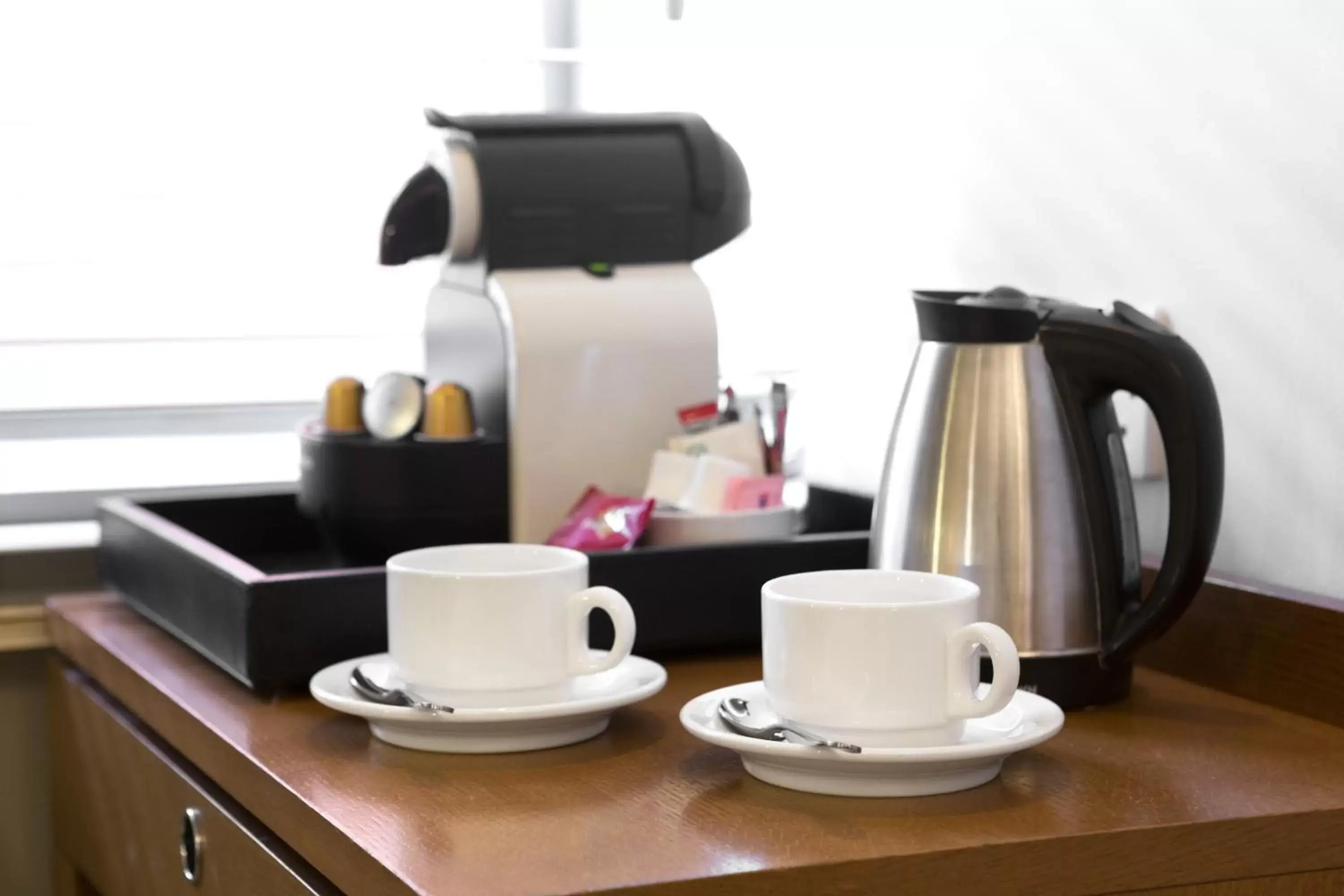 Coffee/tea facilities in Ambassadors Bloomsbury