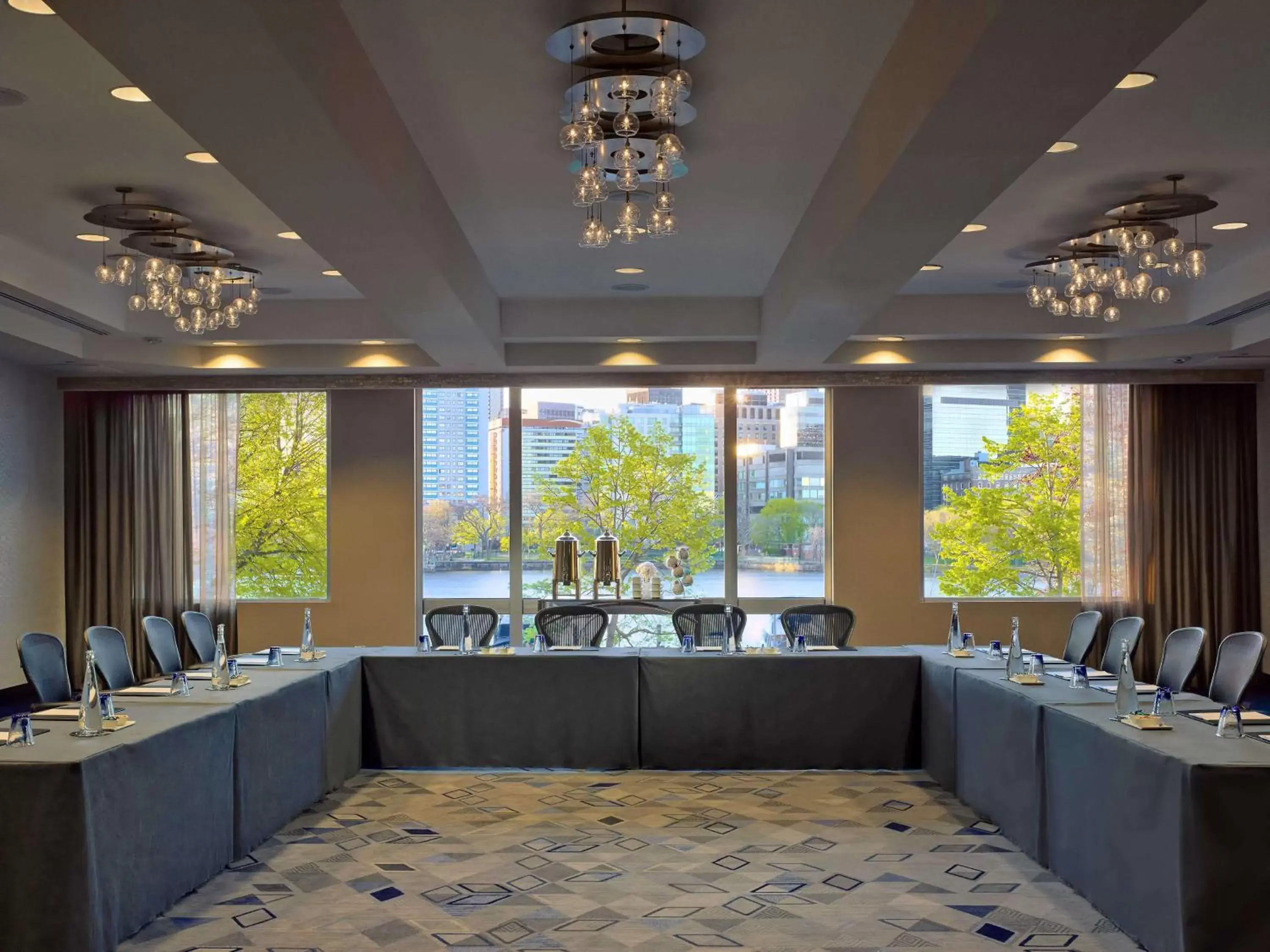 Meeting/conference room, Restaurant/Places to Eat in The Royal Sonesta Boston