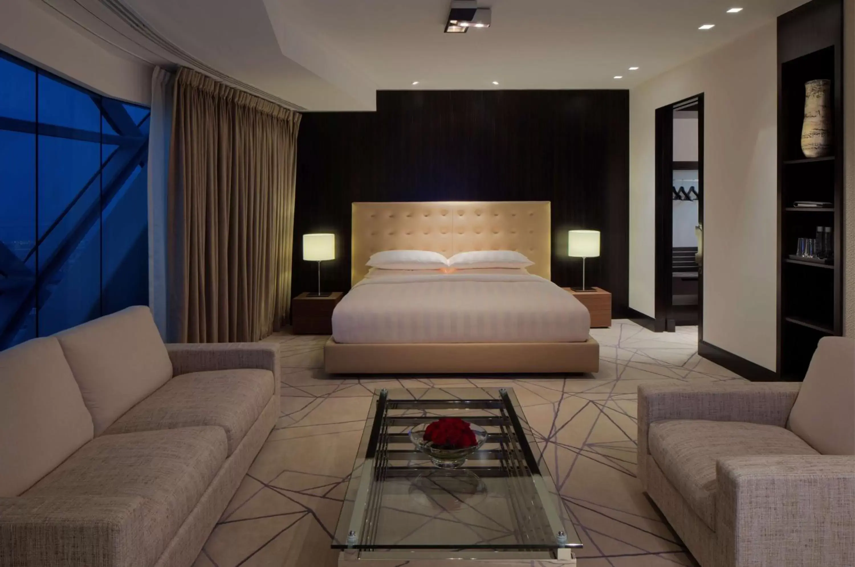 Photo of the whole room, Bed in Andaz Capital Gate Abu Dhabi - a concept by Hyatt