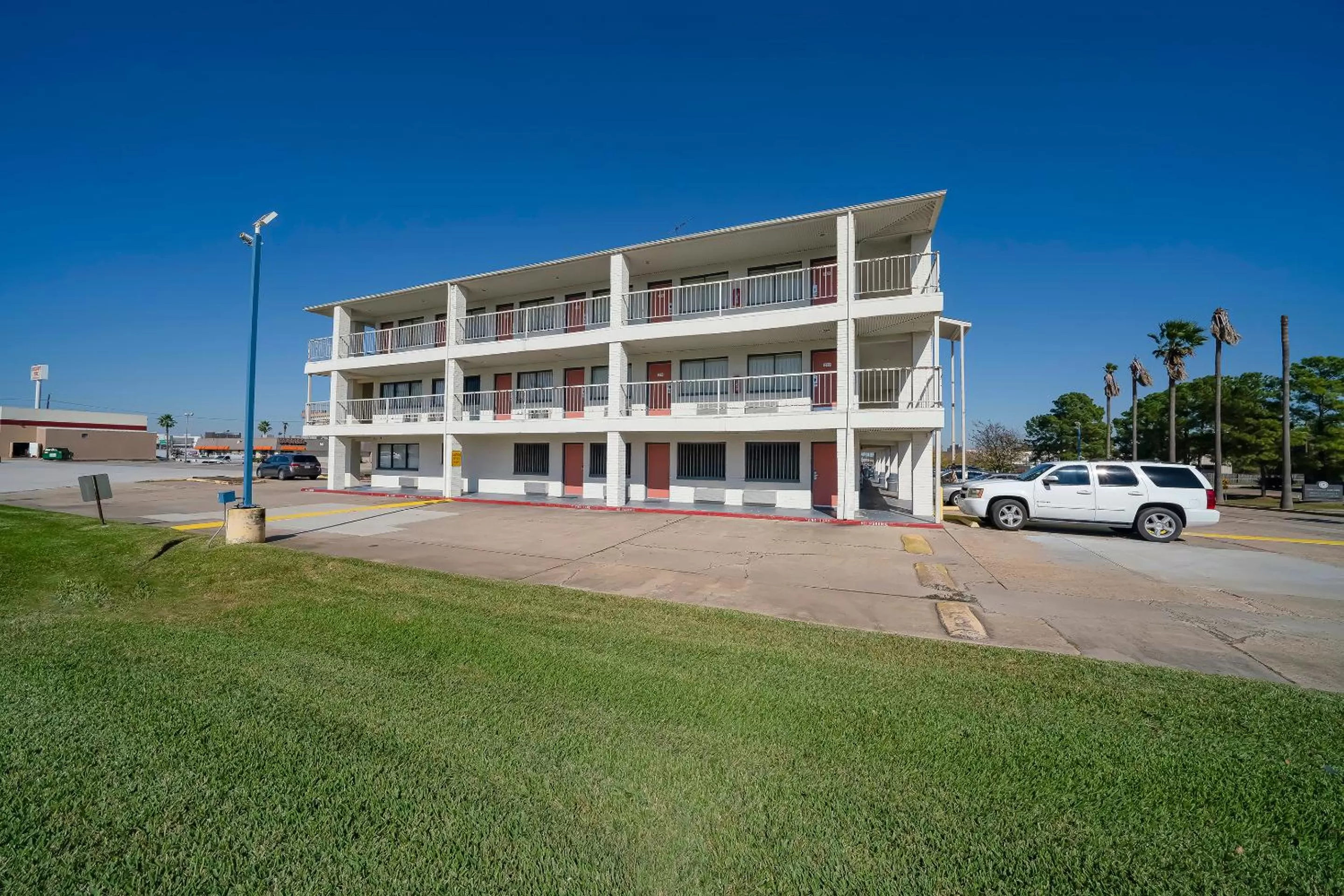 Property building in Americas Best Value Inn & Suites Humble