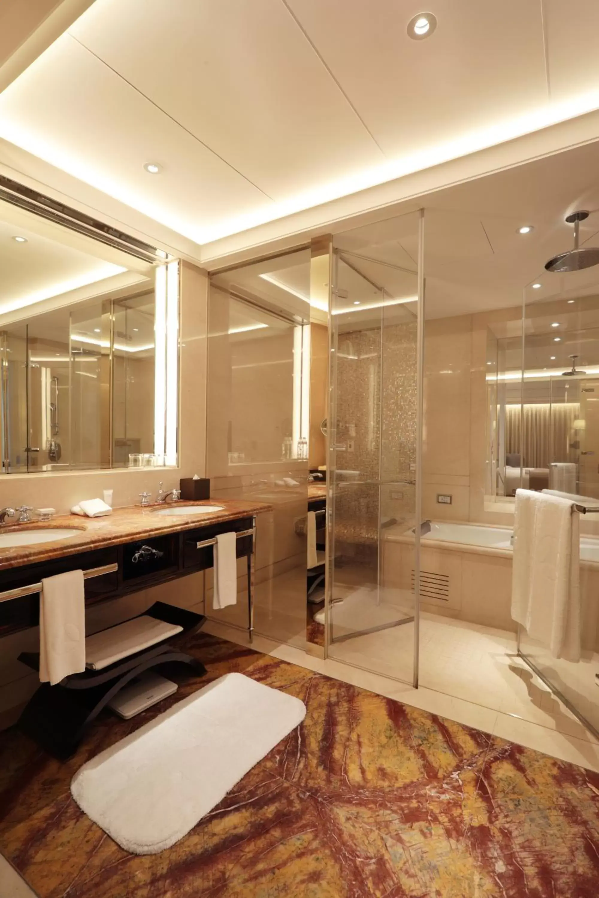 Shower, Bathroom in The Okura Prestige Taipei