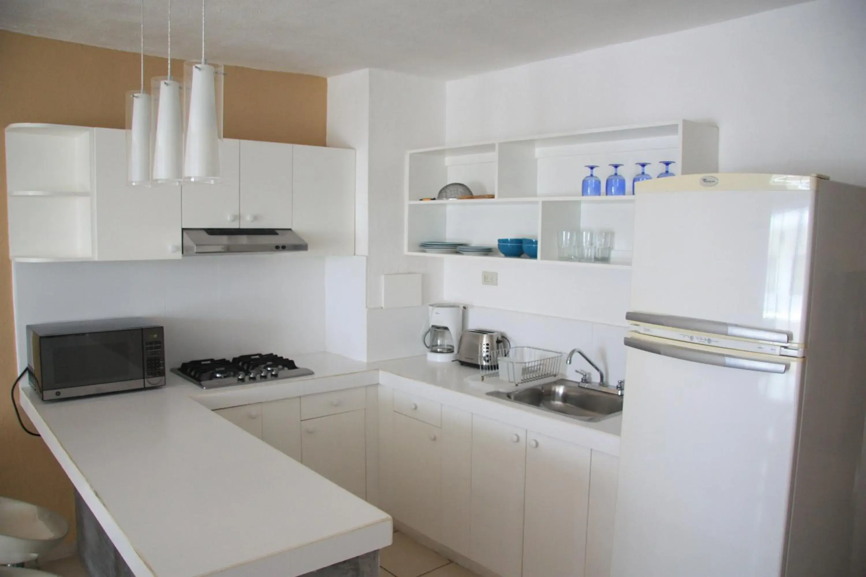 Kitchen or kitchenette, Kitchen/Kitchenette in Amapas Apartments