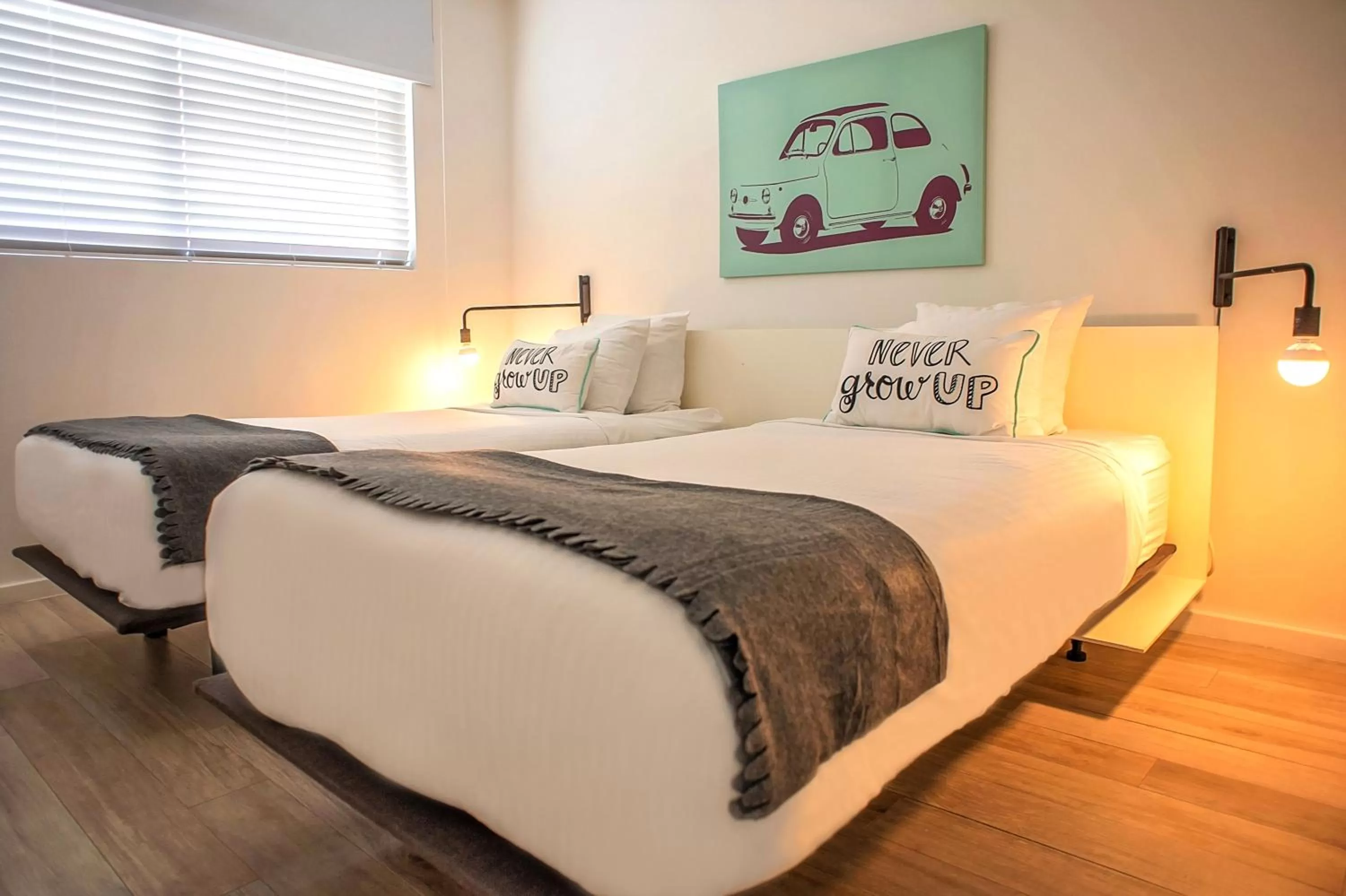 Bed in Beach Haus Key Biscayne Contemporary Apartments