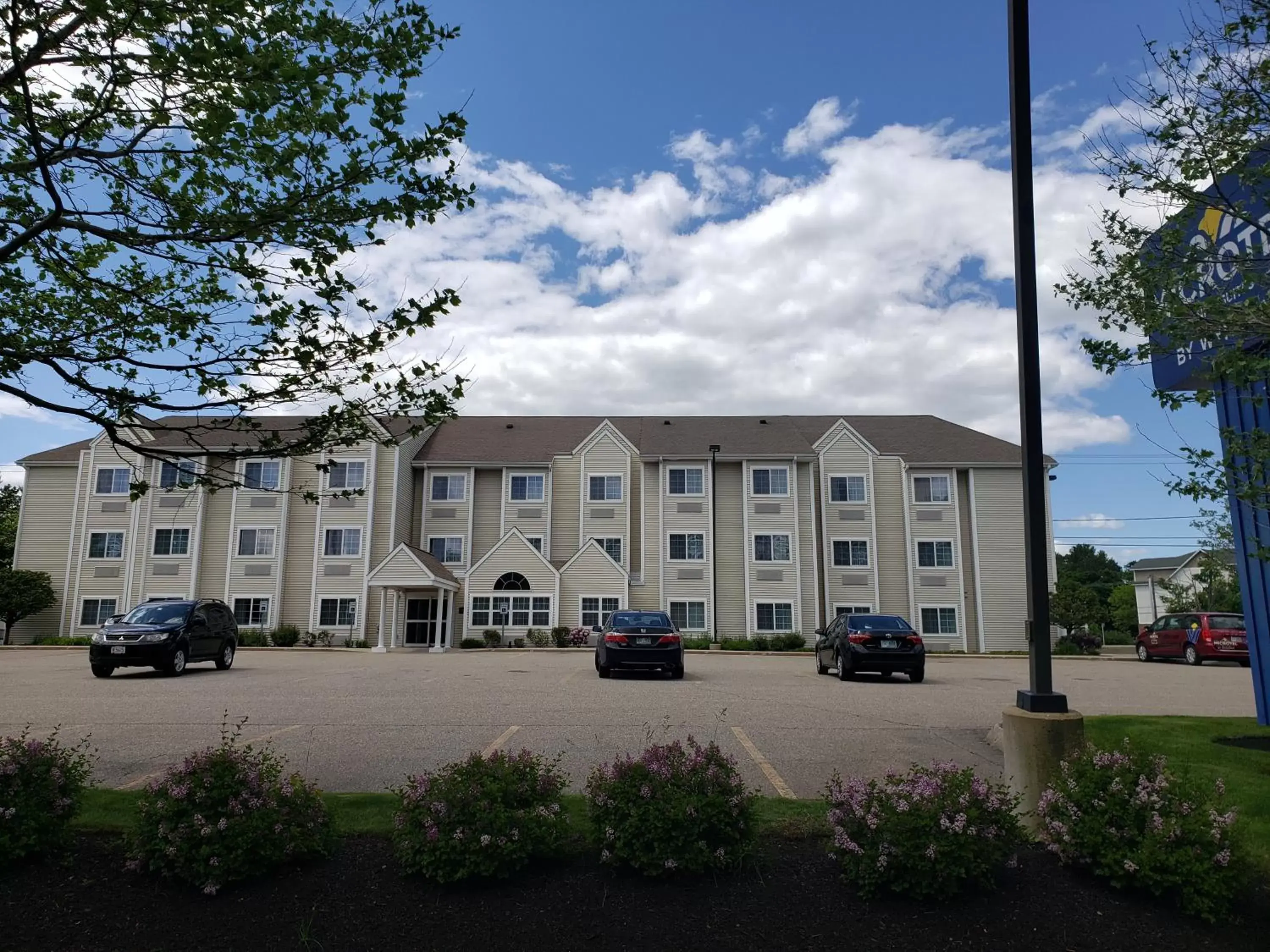 Facade/entrance, Property Building in Microtel Inn & Suites Dover by Wyndham