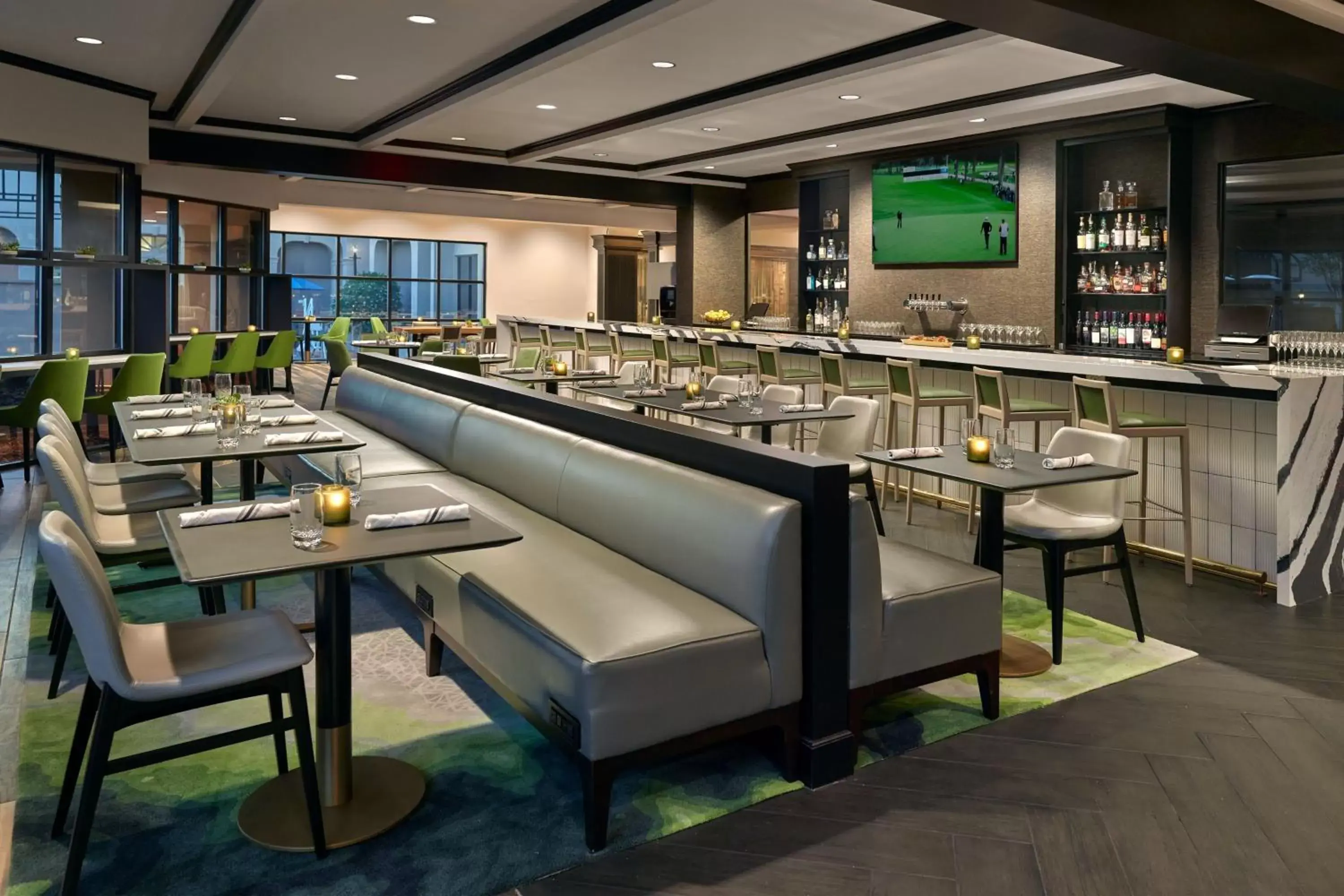 Kitchen or kitchenette, Restaurant/Places to Eat in Charlotte Marriott SouthPark