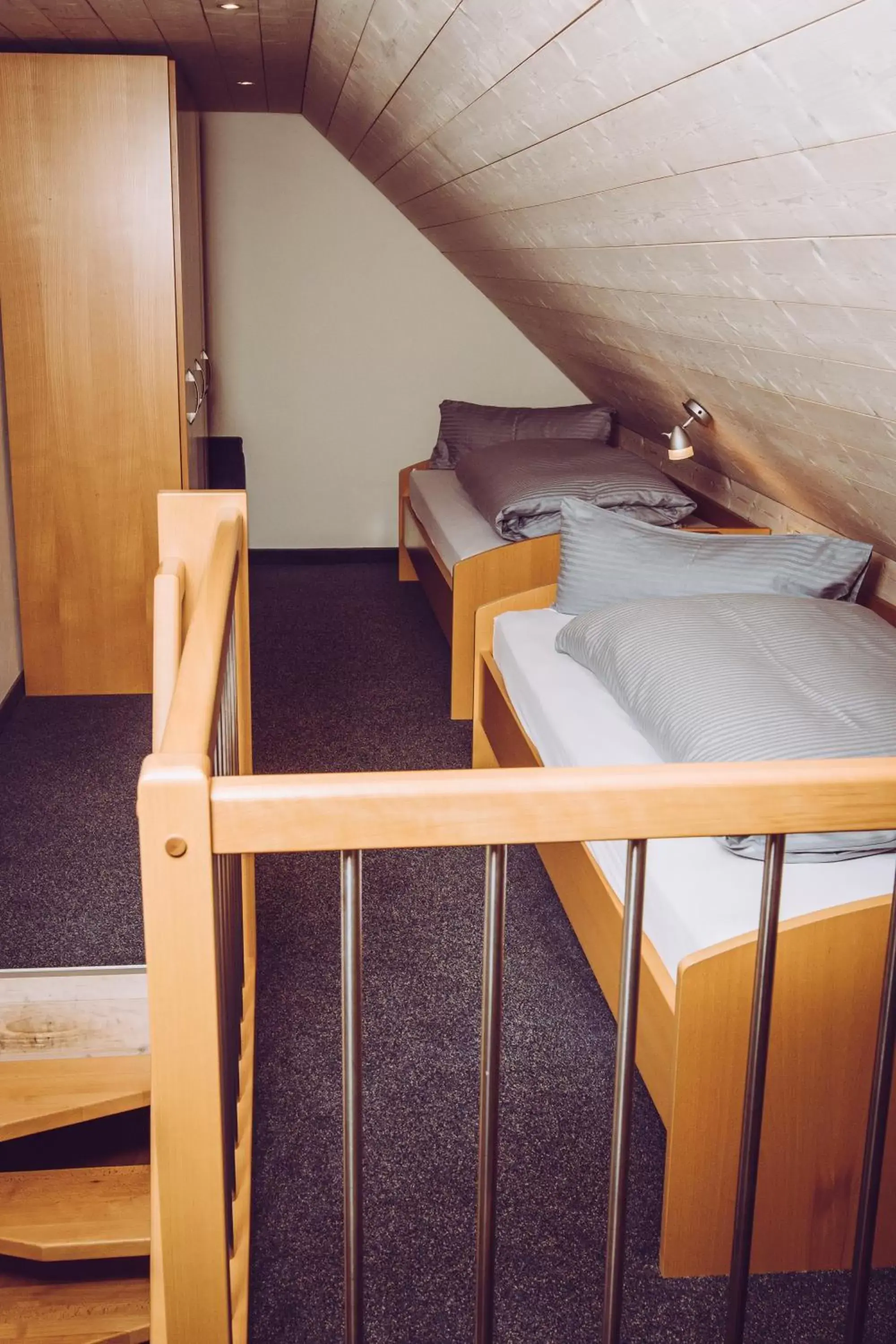 Bed, Bunk Bed in Gasthof zur Brücke